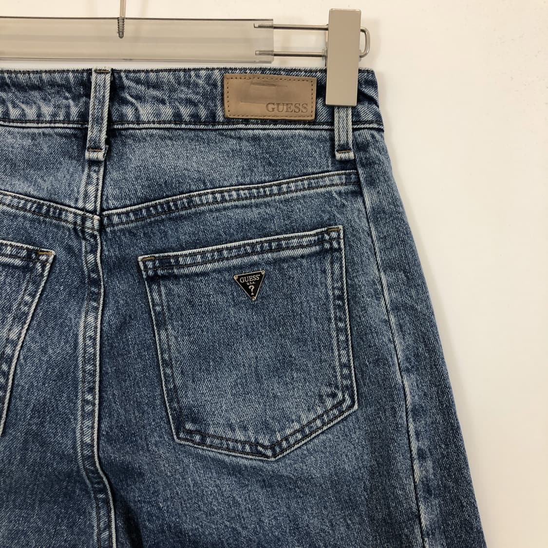 게스 프리미엄 와이드 블랙라벨 스틸로고 데님진 25 인치  상품이미지4