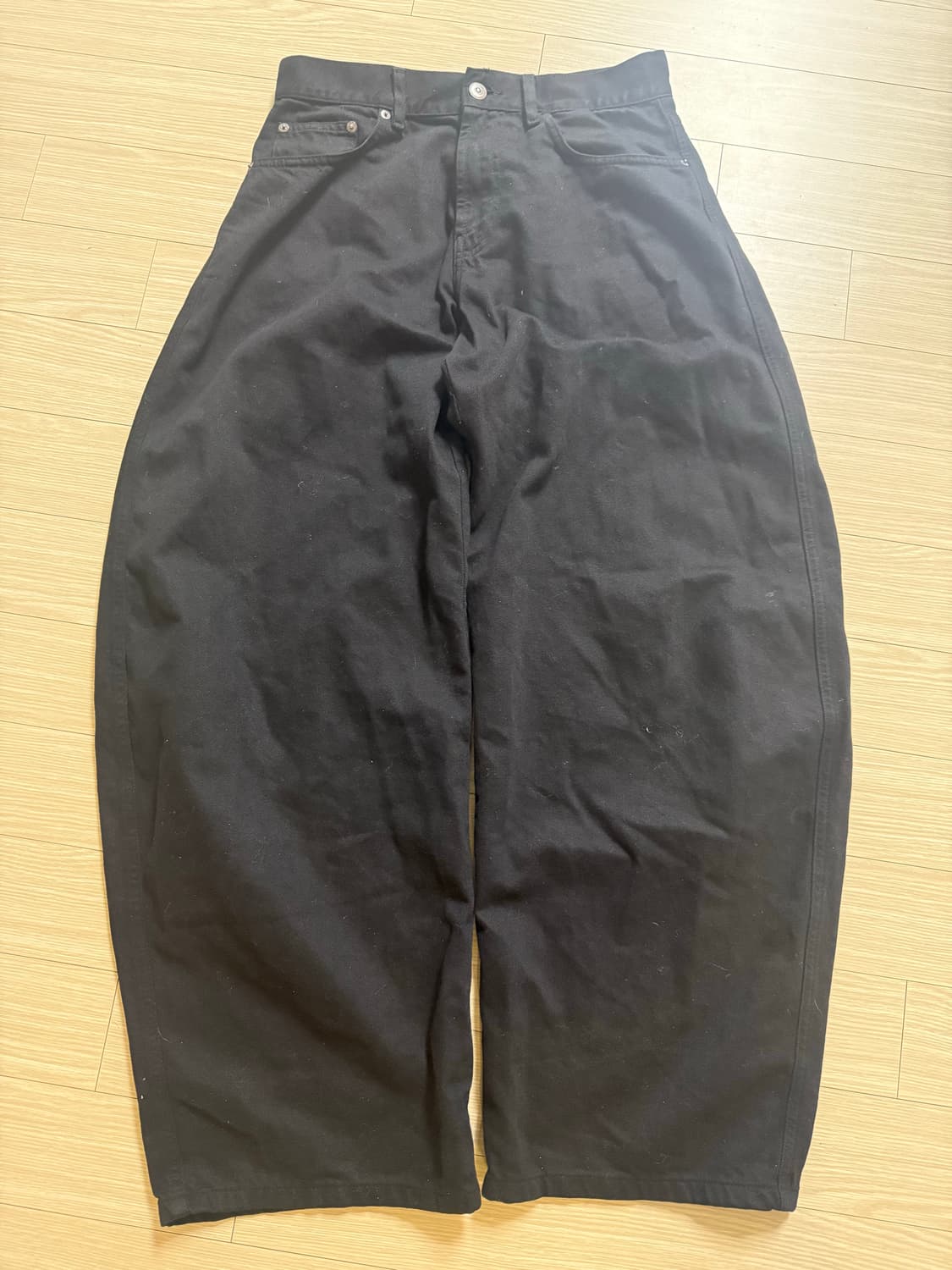 자라 커브드 벌룬팬츠 블랙 상품이미지1