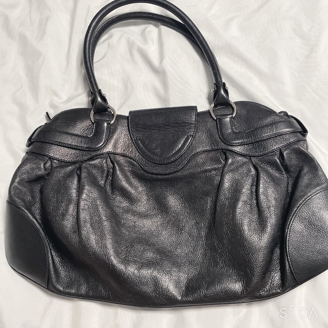 페라가모 블랙 숄더백 상품이미지5