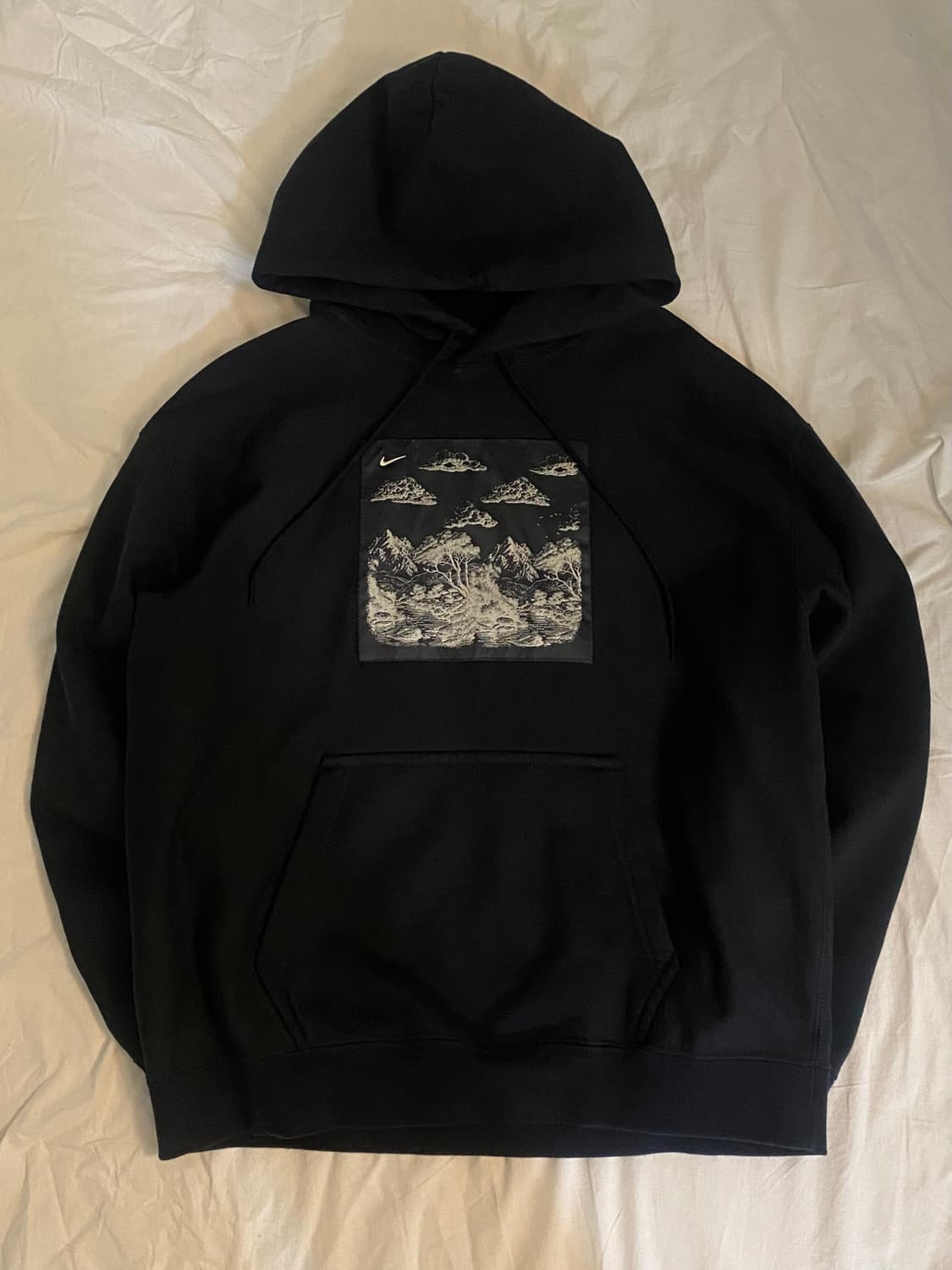 나이키 솔로 스우시 후드티 상품이미지2