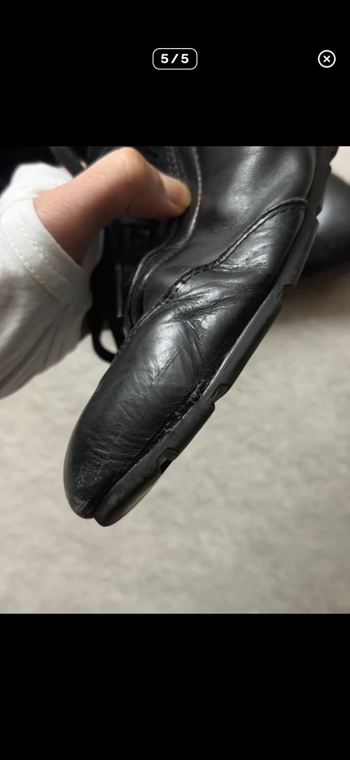 프라다 로고 가죽 스니커즈 상품이미지5