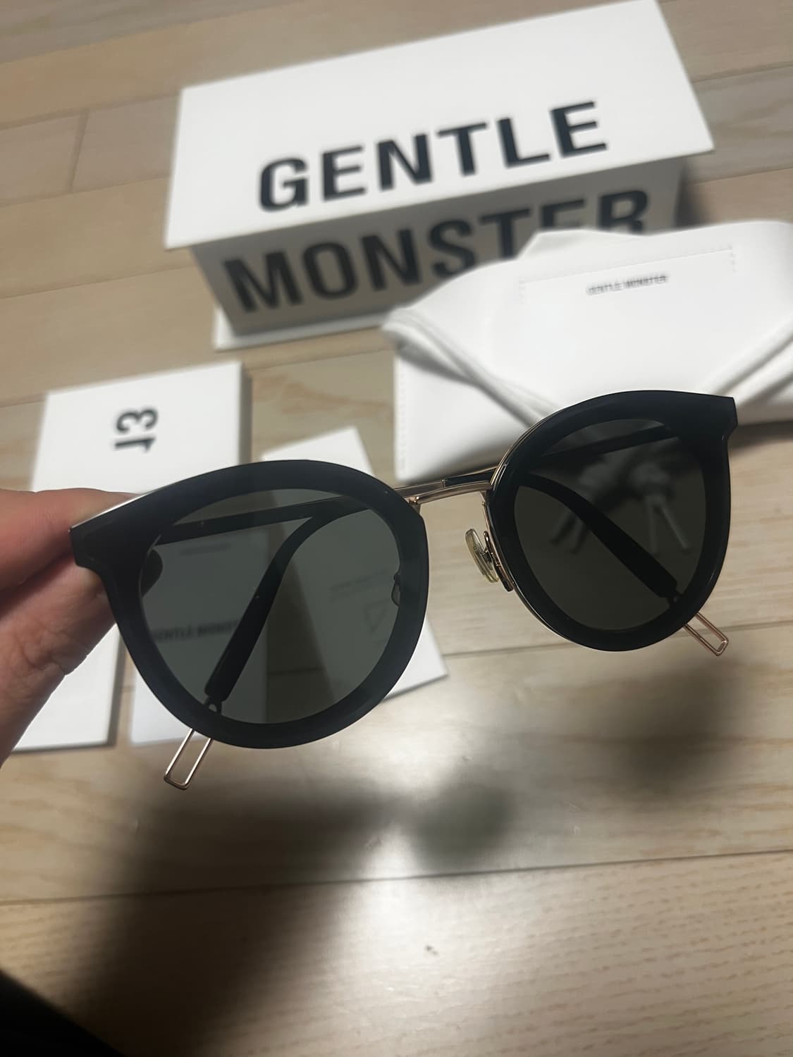 젠틀몬스터 멀린 01 상품이미지4