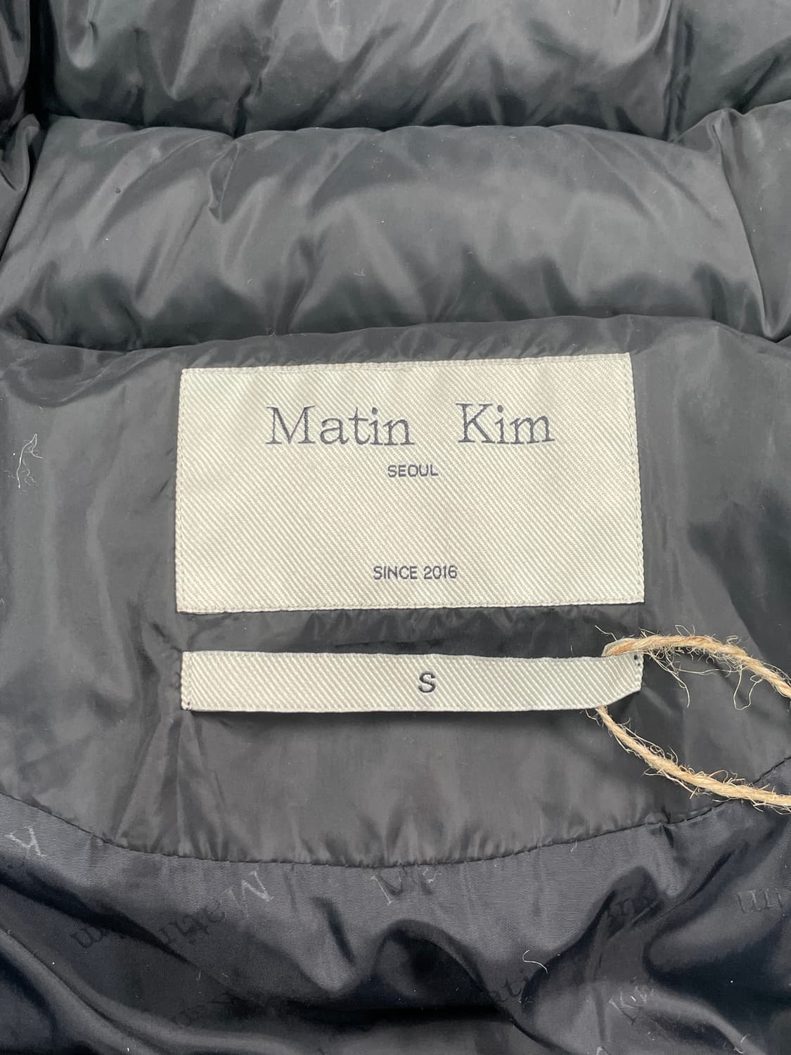 마뗑킴 로고 테이핑 크롭 숏패딩 상품이미지7