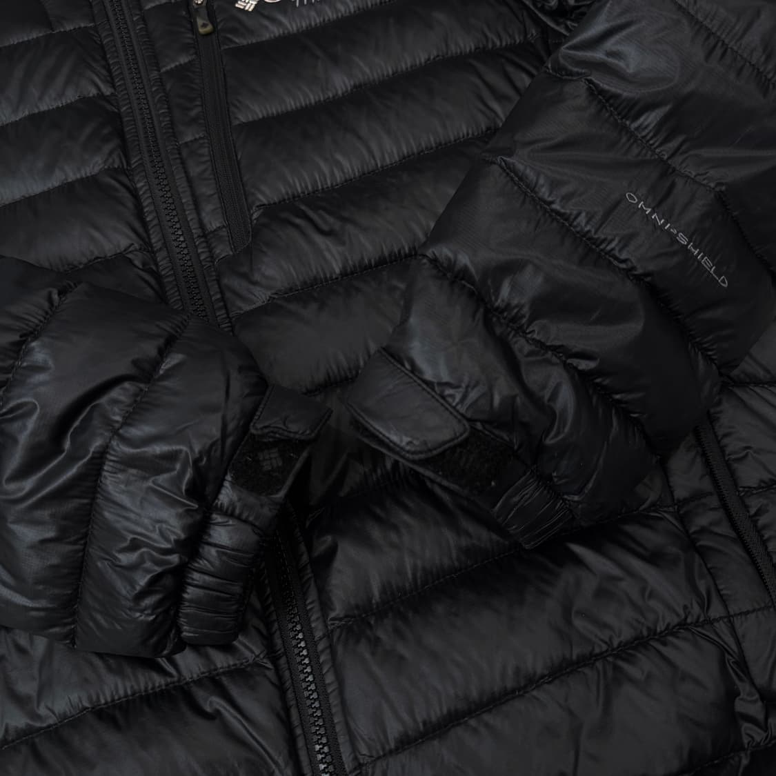 컬럼비아 애벌레 고프코어 경량패딩 블랙 상품이미지4