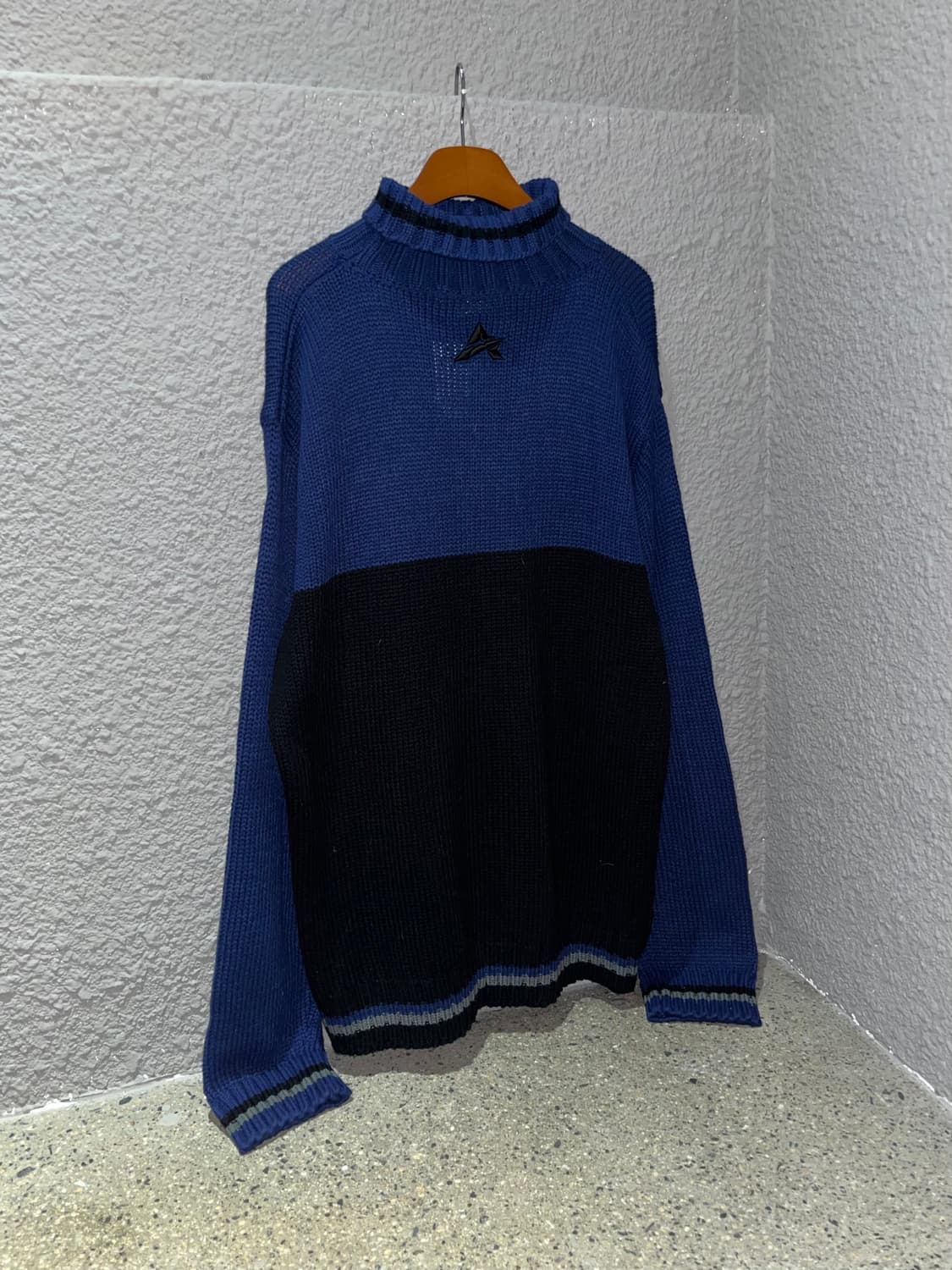 Avirex 아비렉스 배색 폴라 니트 상품이미지4