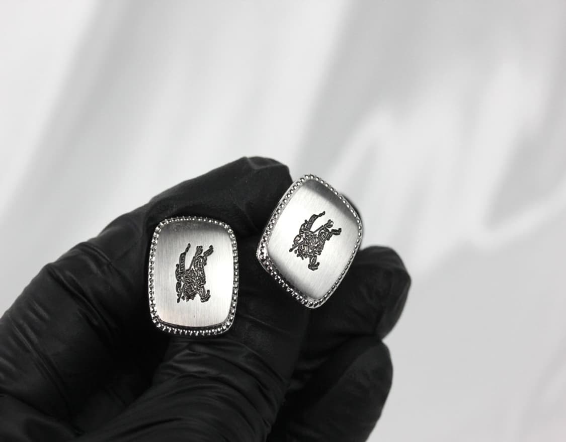 버버리 A등급 기마로고 남자 명품 커프스 빈티지 상품이미지6