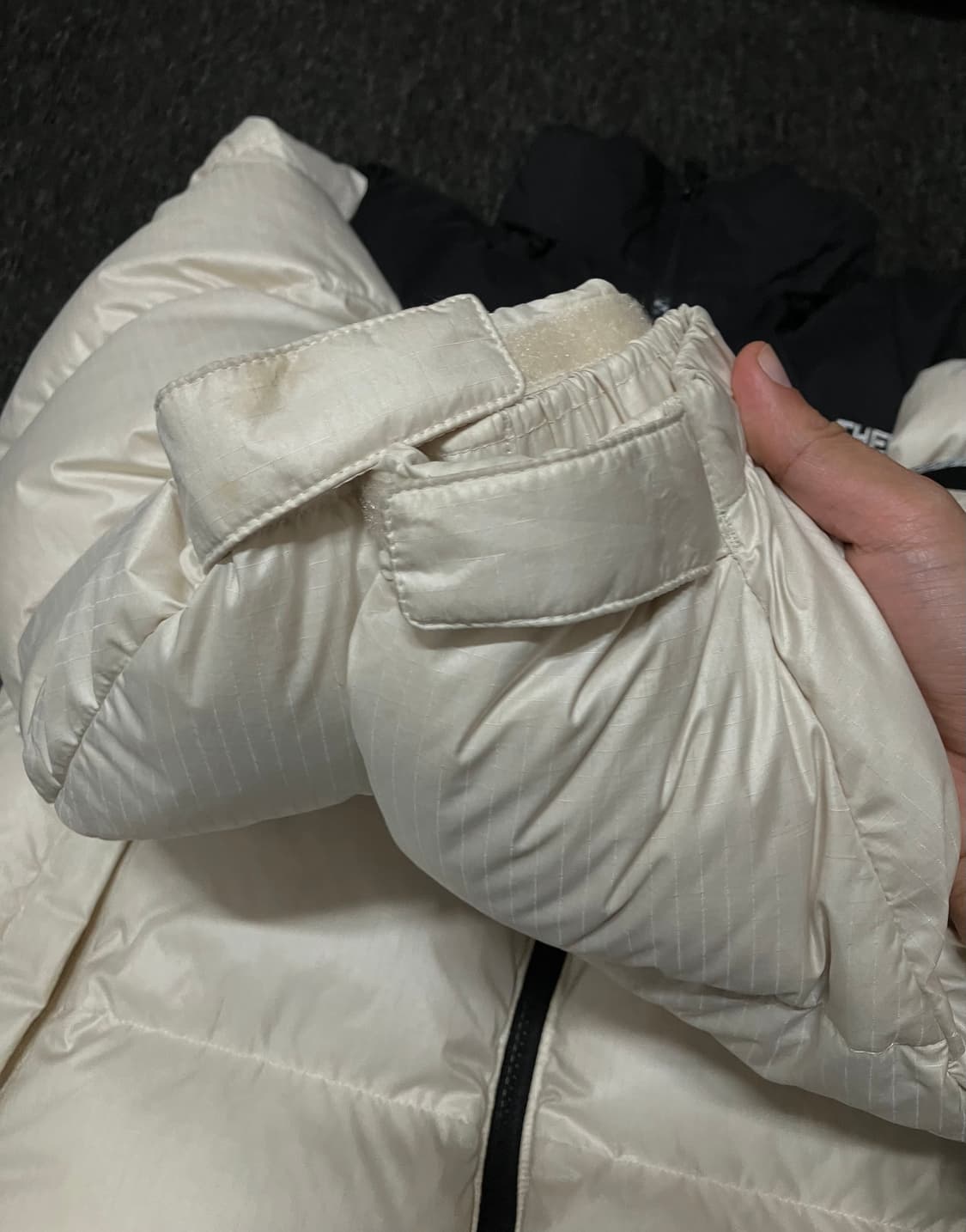 노스페이스 화이트 라벨 노벨티 눕시 다운 자켓 크림 상품이미지5