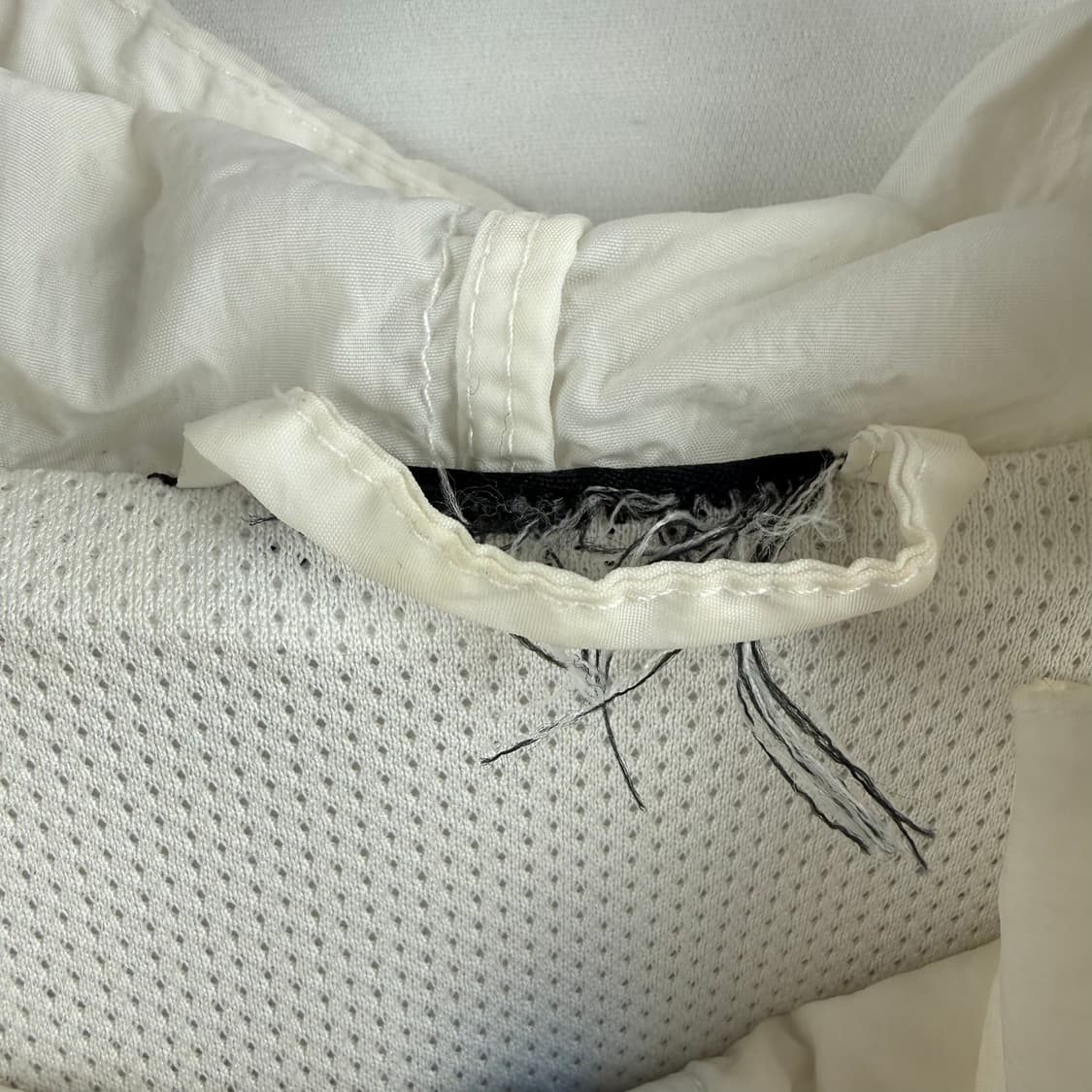 (L) 나이키 헤리티지 윈드러너 바람막이 자켓 화이트 상품이미지3