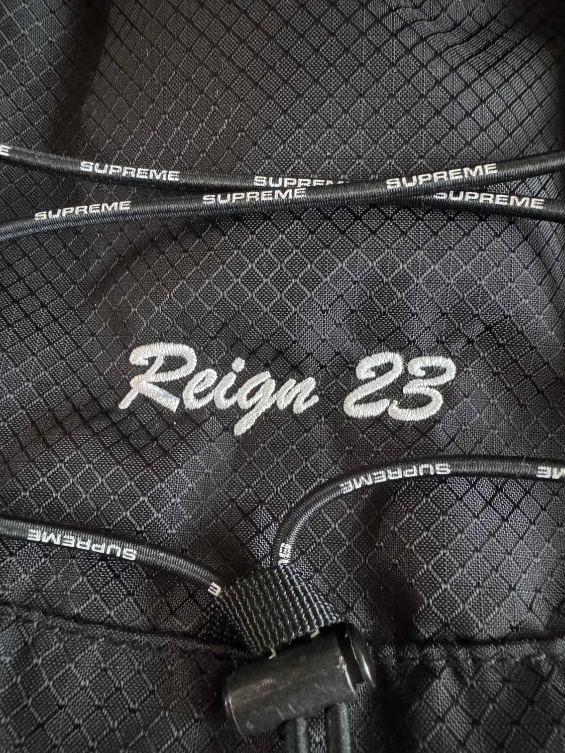 슈프림 백팩 블랙 22SS 상품이미지4