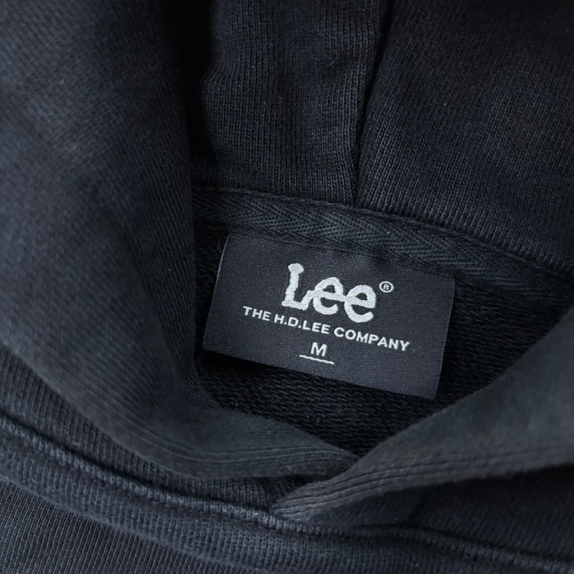 Lee 스몰로고 블랙 후드티 상품이미지3