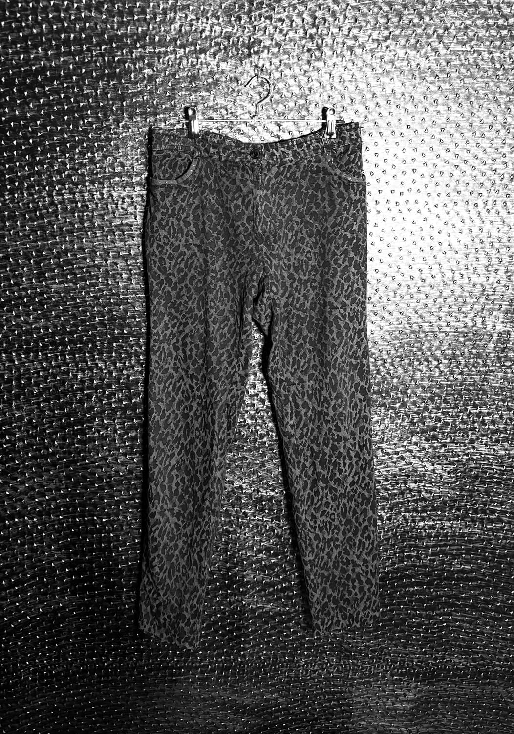 레오파드 스터드 슬림핏 팬츠 상품이미지1