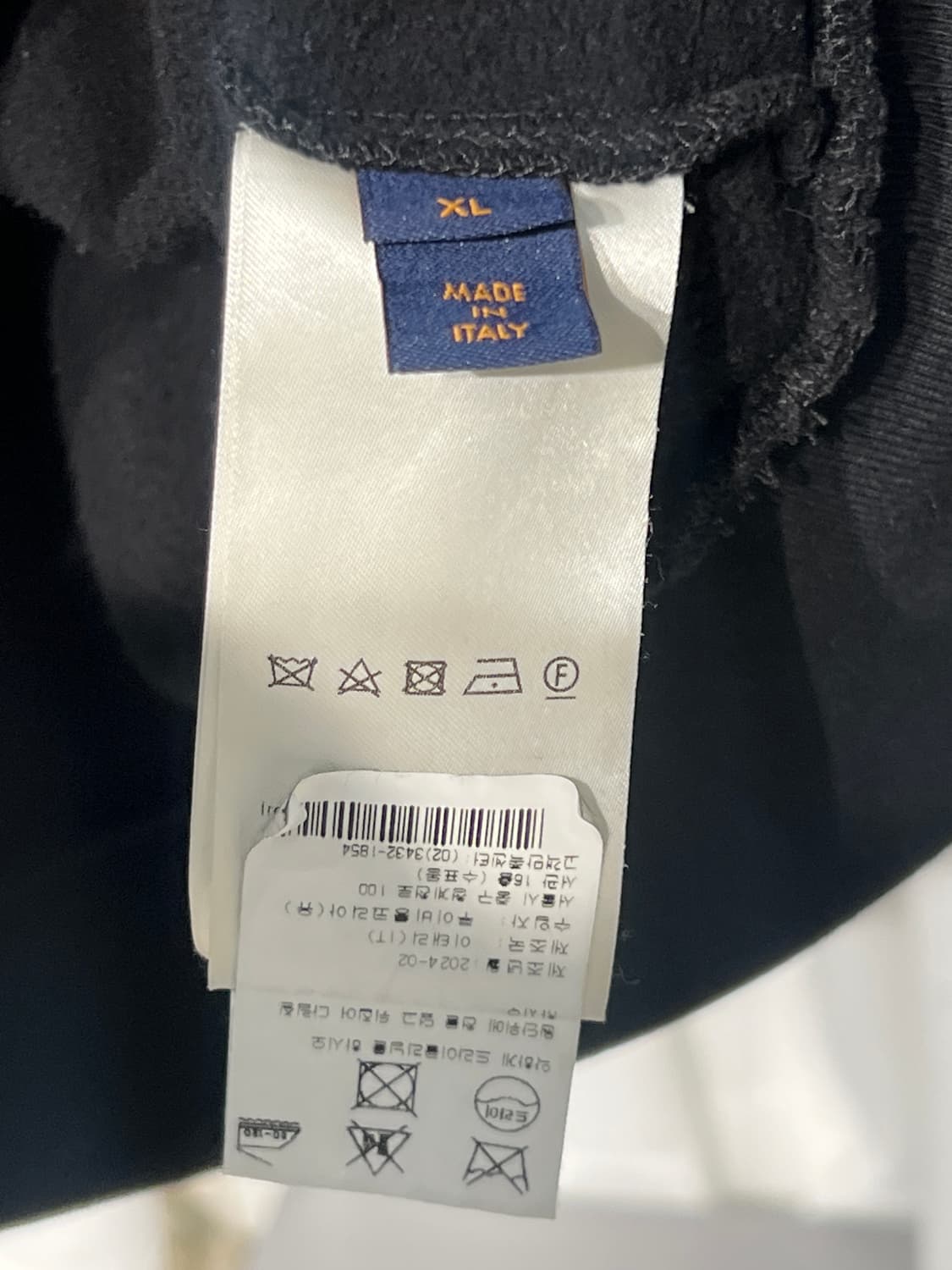 백화점판 루이비통 엔브로이더드 트래블 핀 후드 블랙 상품이미지5