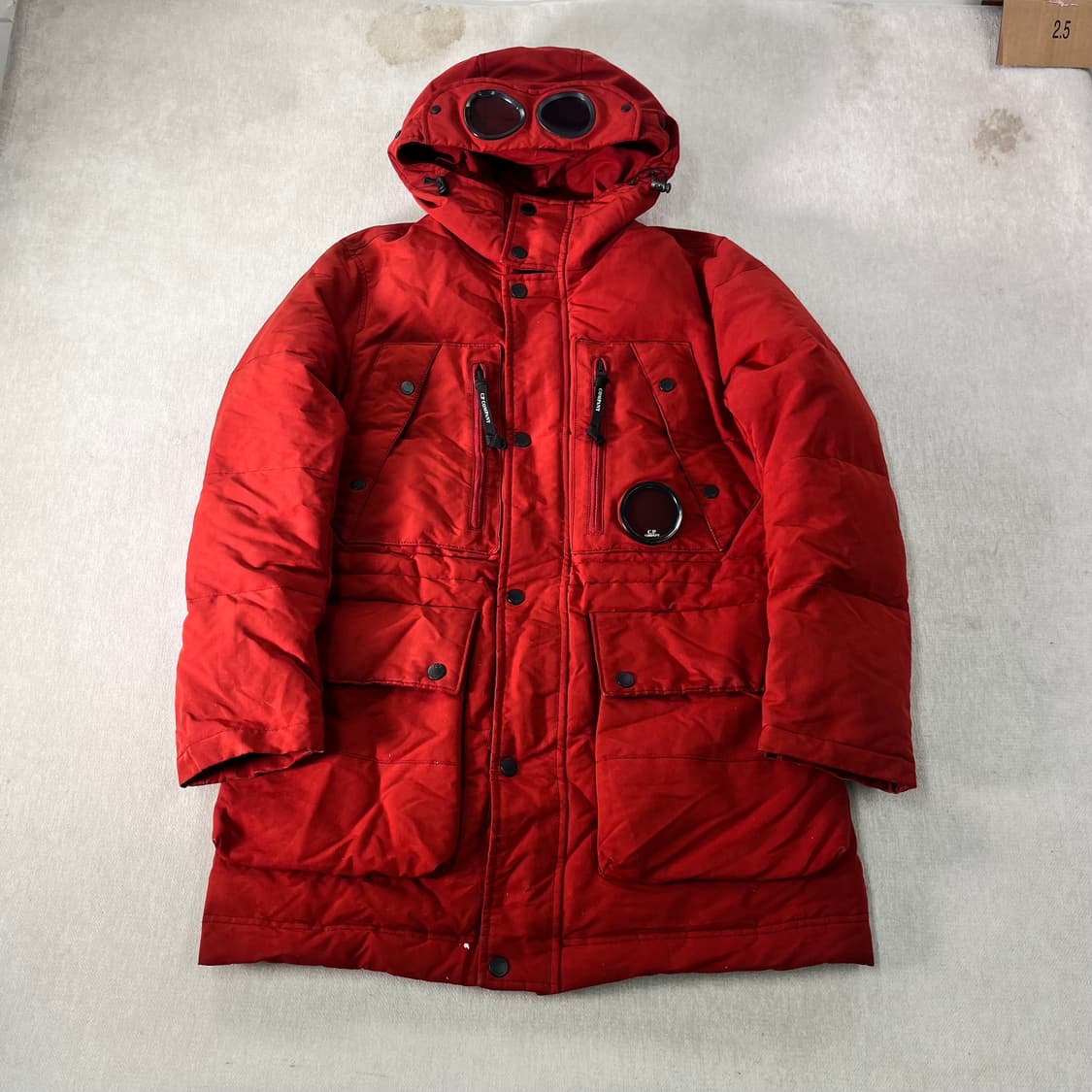 100 CP컴퍼니 14FW 고글 덕다운 패딩 상품이미지1