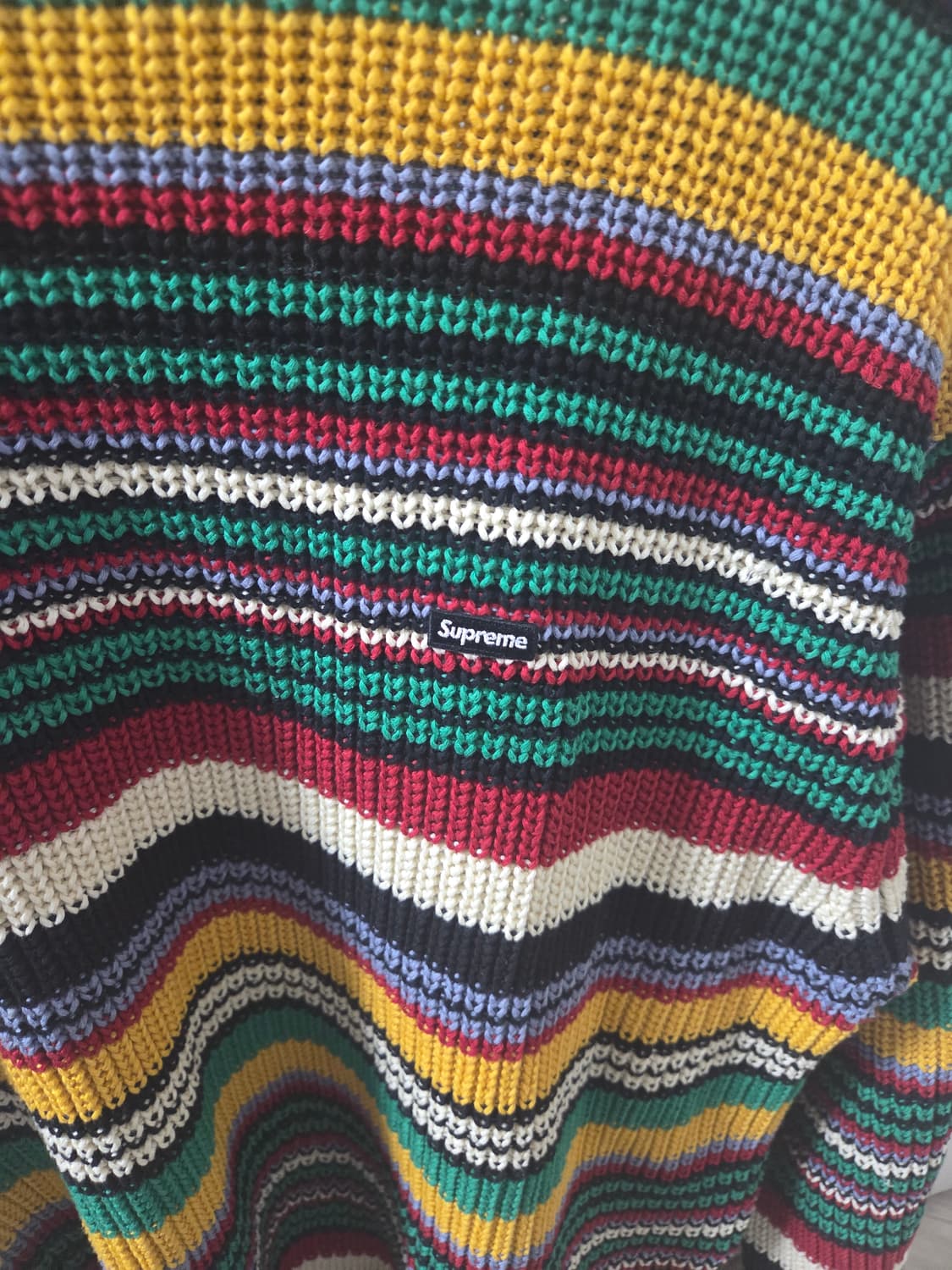 슈프림 스몰 박스 립드 스웨터 멀티컬러 - 23FW 상품이미지4