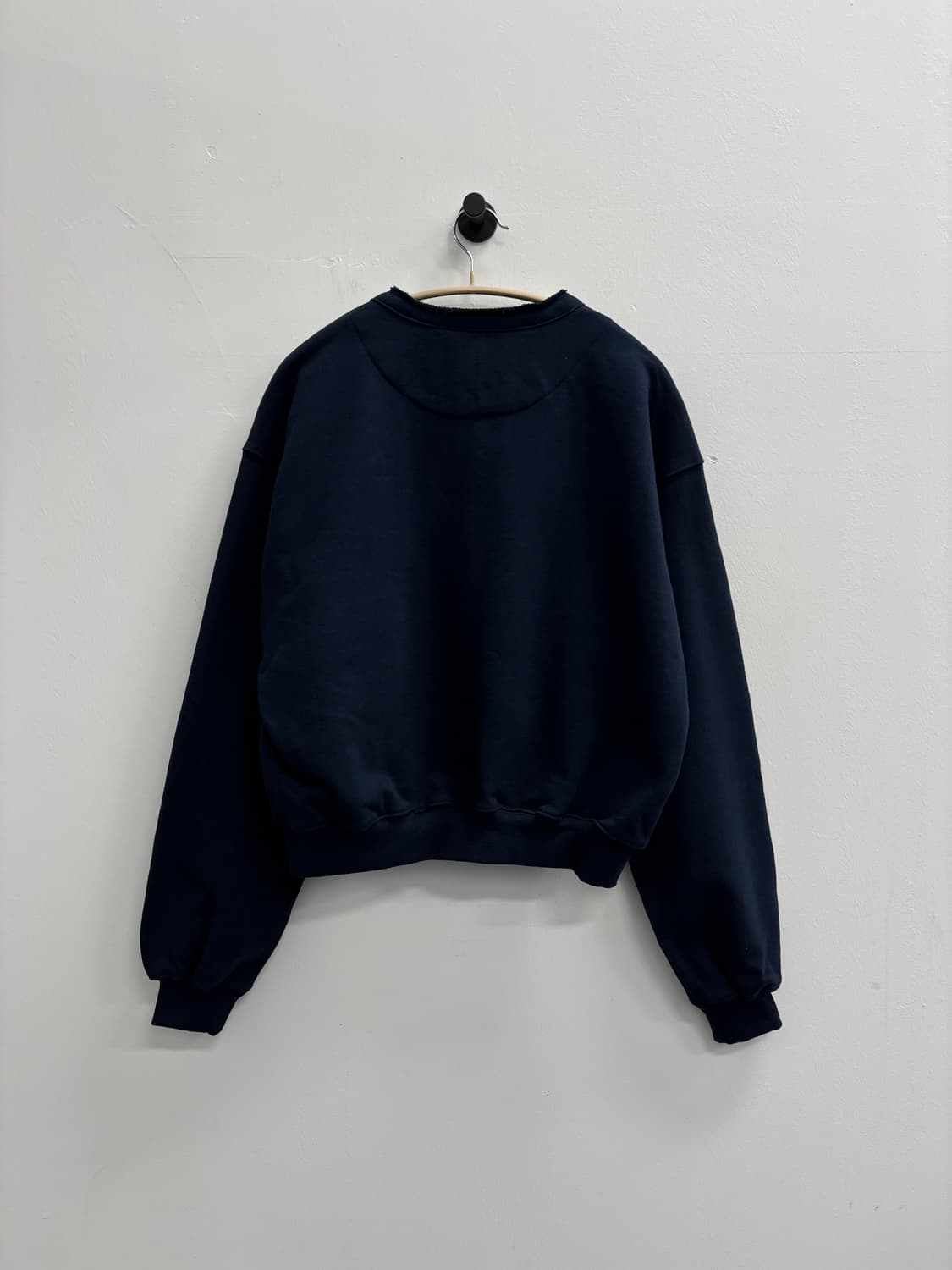 grunden(글런든) 플라워 로고 하프 집업 스웨트셔츠 상품이미지3