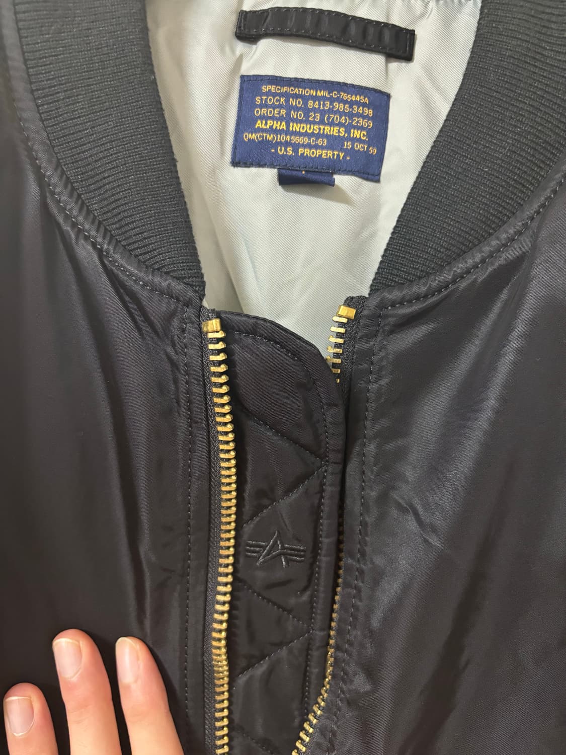 알파인더스트리 MA-1 블랙 항공점퍼 상품이미지2