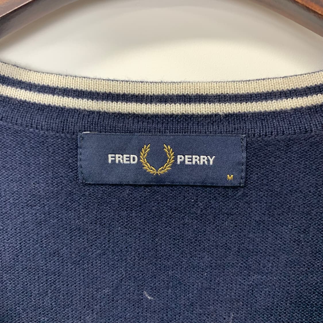 프레드페리 자수로고 네이비 니트 가디건 상품이미지6