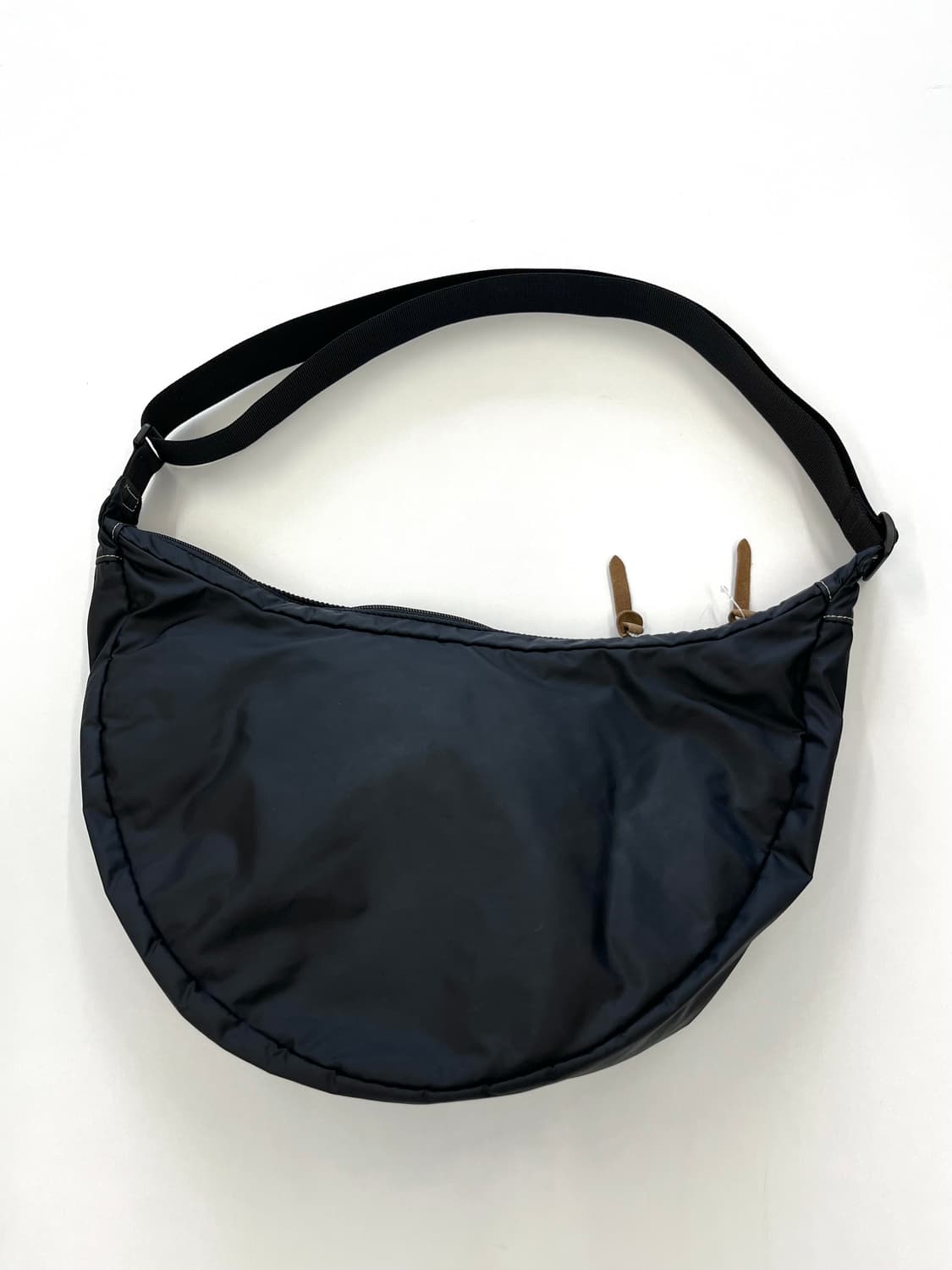 요시다포터 반달 숄더백 상품이미지4