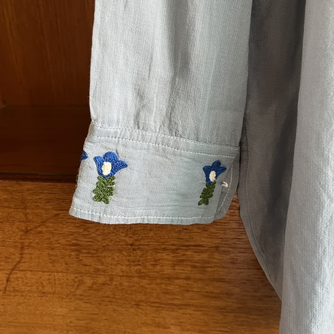 Maturely Flower Hand Stitch Shirt 상품이미지4