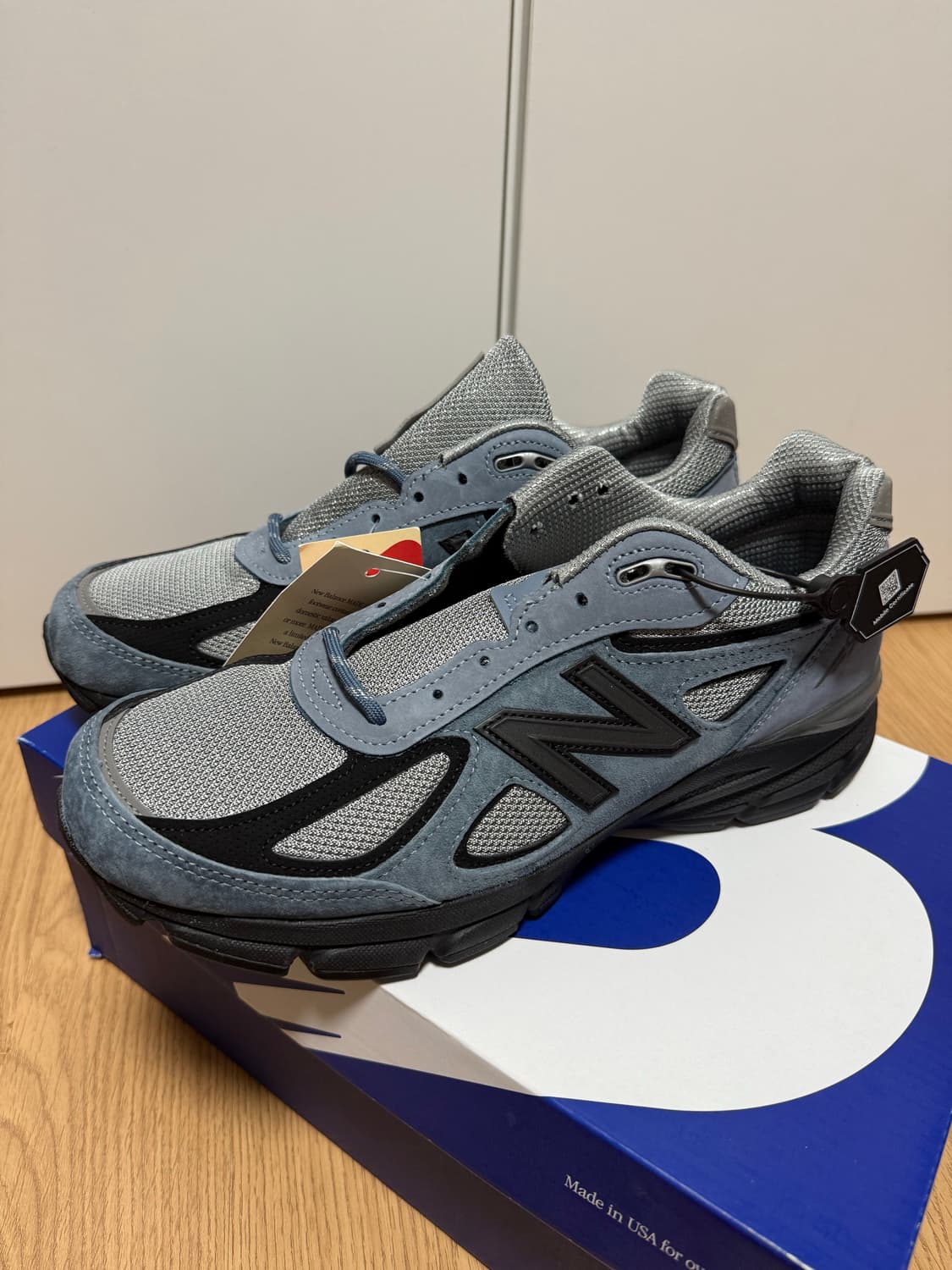 뉴발란스 990v4 아크틱 그레이 상품이미지1