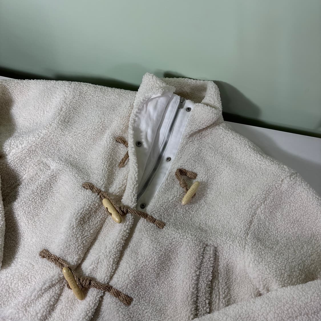 우먼FREE BELLIDE 벨리드 크림 떡볶이 더플 뽀글이 후리스자켓 상품이미지2