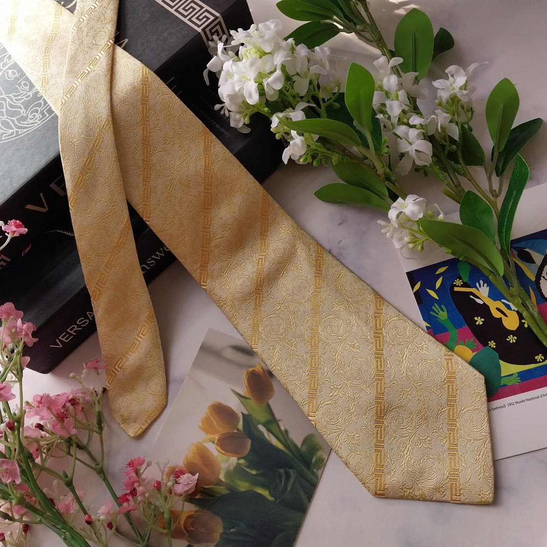 베르사체 실크 로고 문양 자카드 넥타이 8.7cm A+등급 K1837
 상품이미지3