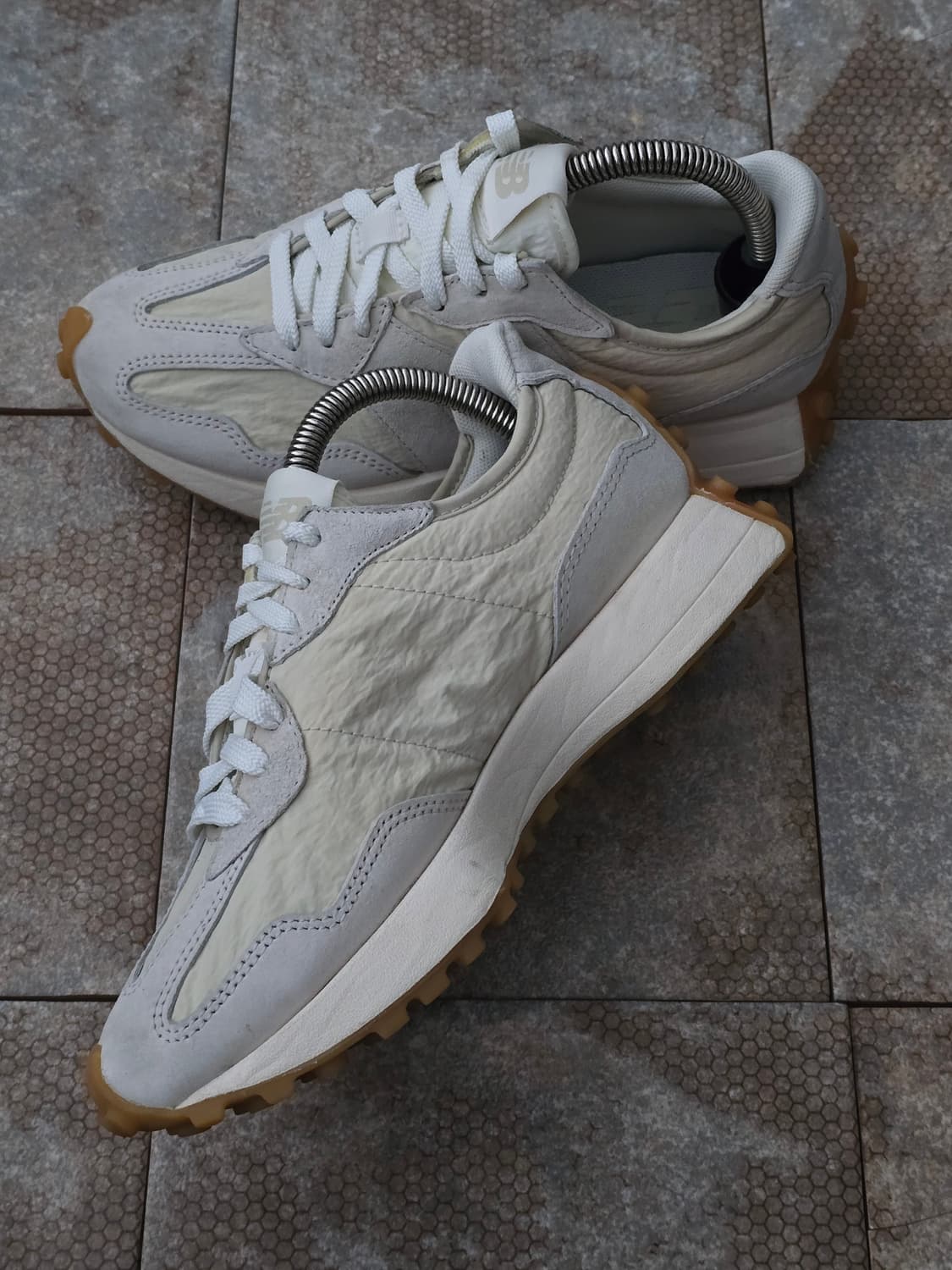 (225)뉴발란스 327 클린 빈티지 문빔 상품이미지6