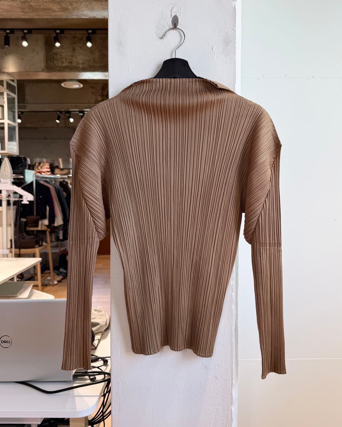 플리츠 플리즈 딥옐로우 링컬 하이넥 탑  상품이미지1