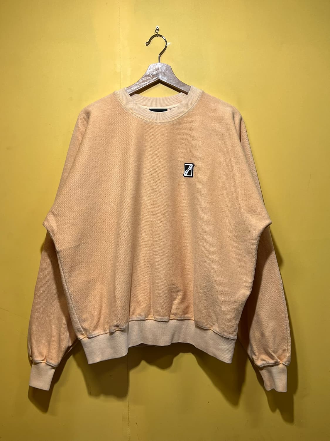 [XL] 웰던 WE11DONE 크롭 스웻셔츠 미니 로고 그래픽 맨투맨 상품이미지1