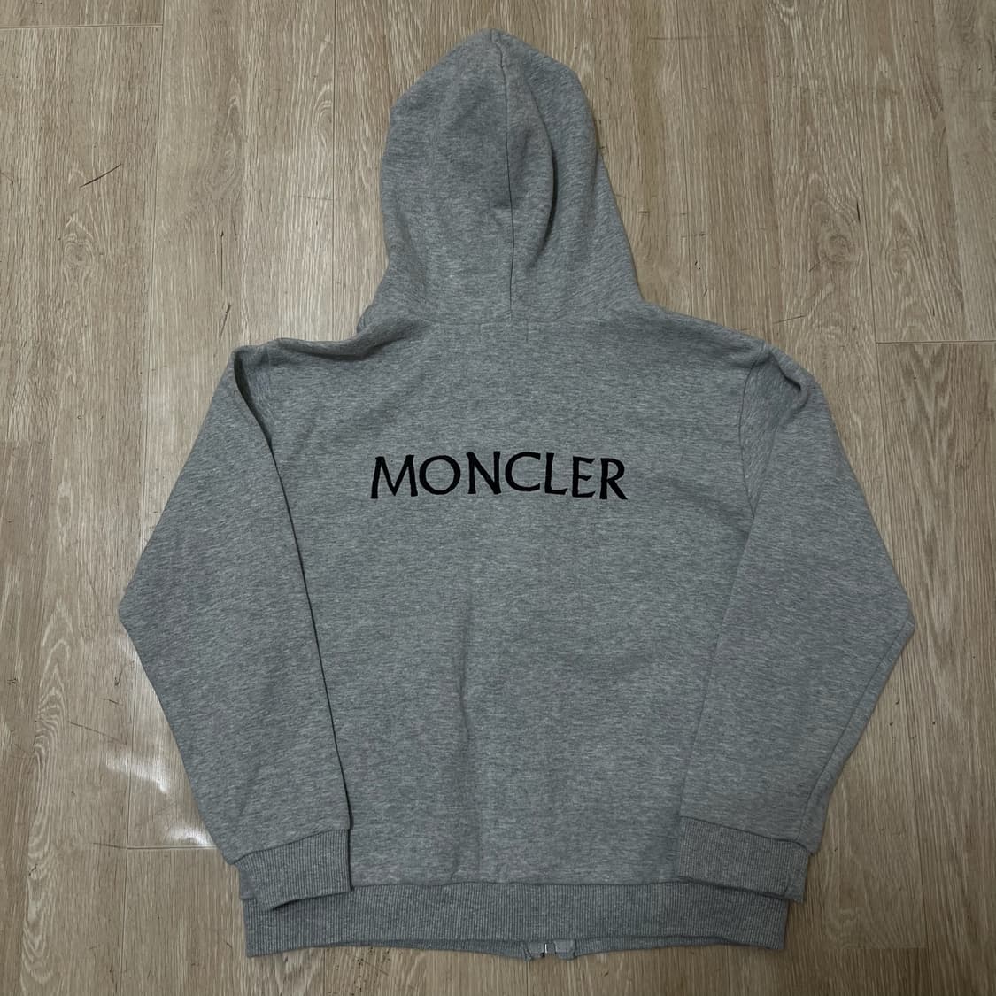 몽클레어 키즈 빅로고 와펜 후드집업 15사이즈  상품이미지4