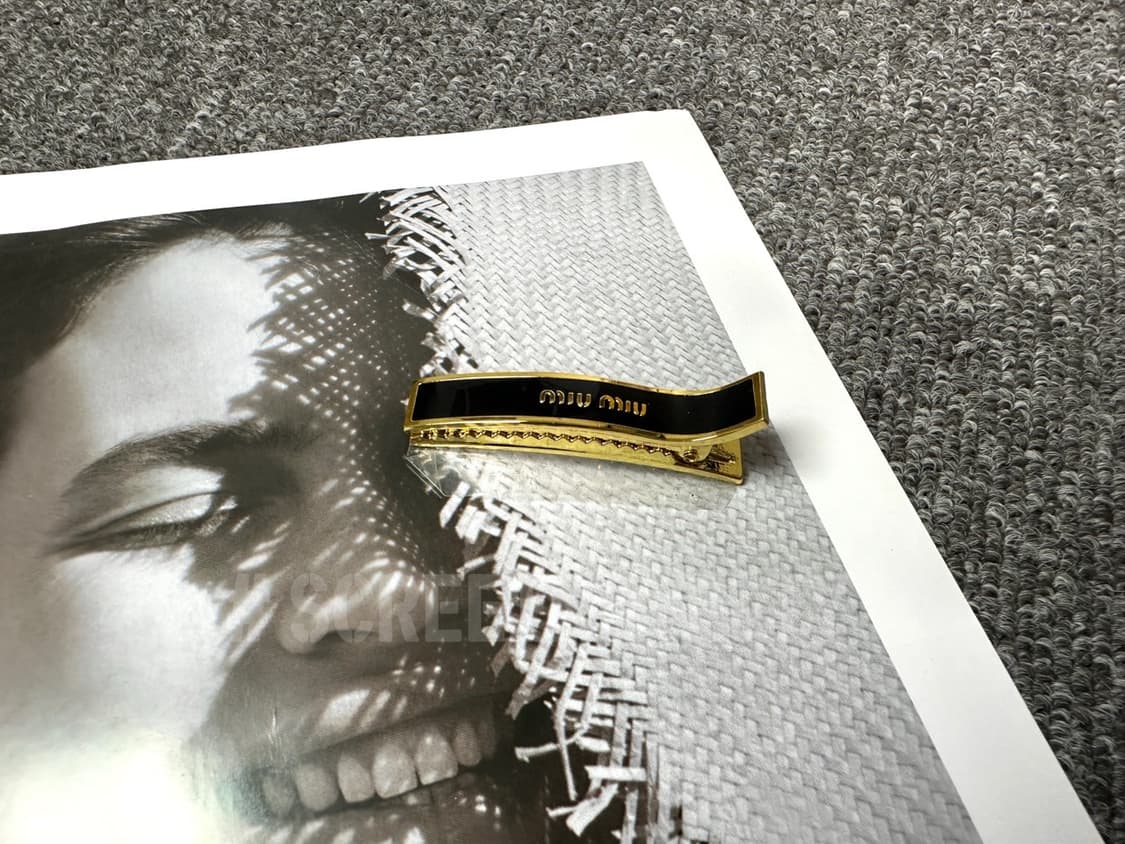 미우미우 헤어클립 (1ps) 상품이미지10