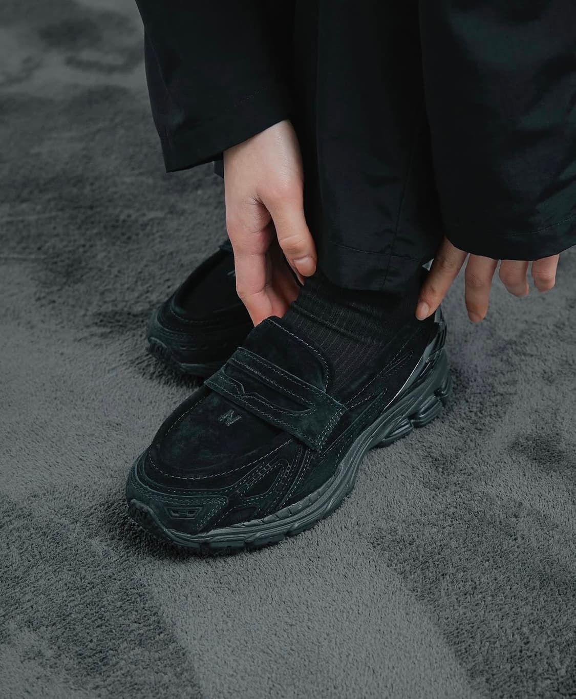 [265] 뉴발란스 구동화 1906 로퍼 스웨이드 블랙 상품이미지1