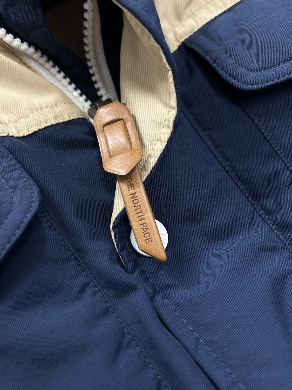 노스페이스 화이트라벨 구스다운 베이지 패딩 M  상품이미지5