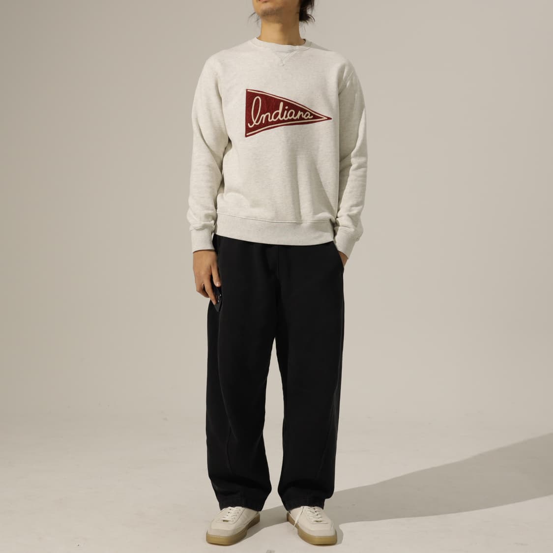 빔즈 인디아나 펠트 자수 맨투맨 스웻 상품이미지3