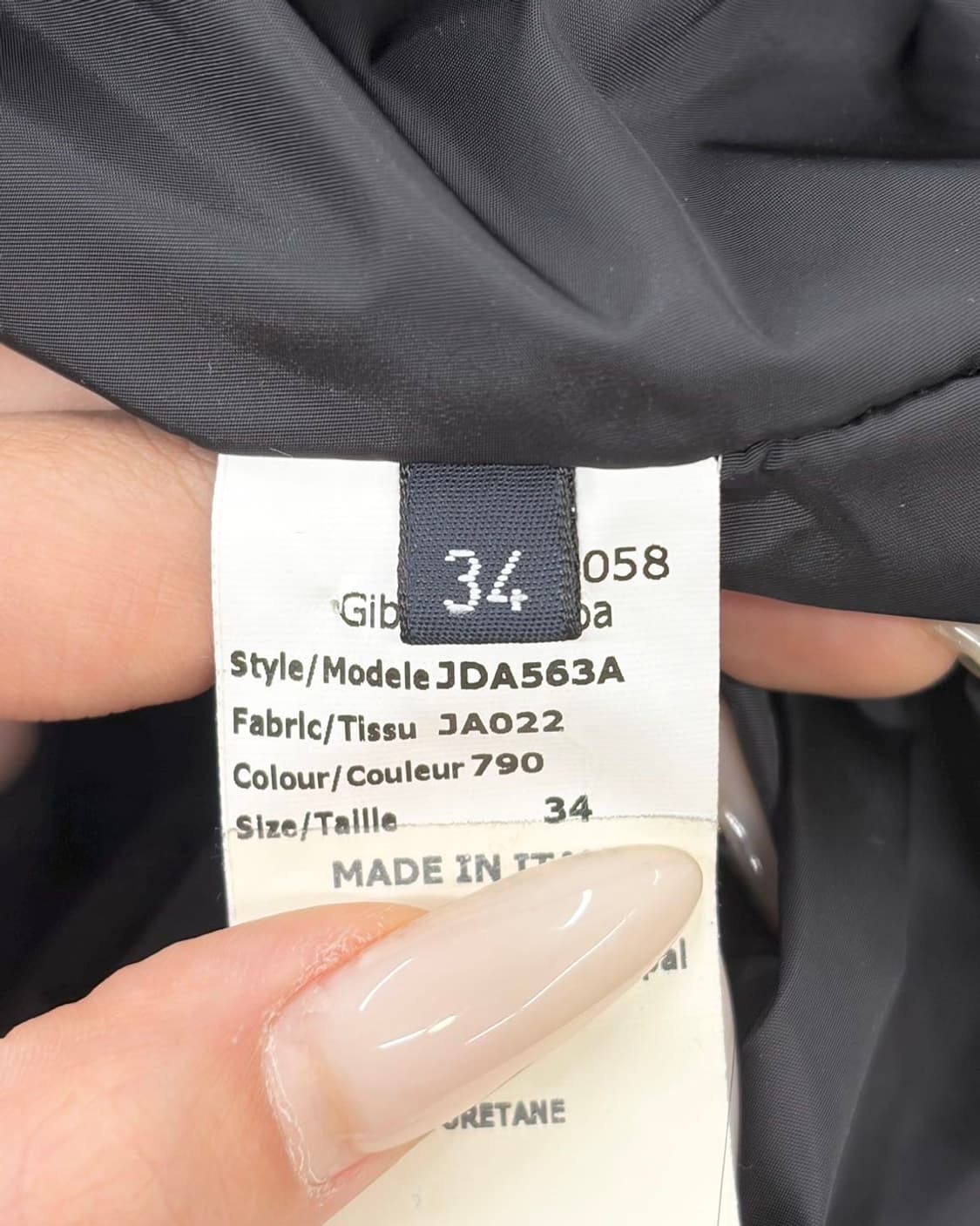 질샌더 블랙 나일론 혼방 벨티드 코트  상품이미지8