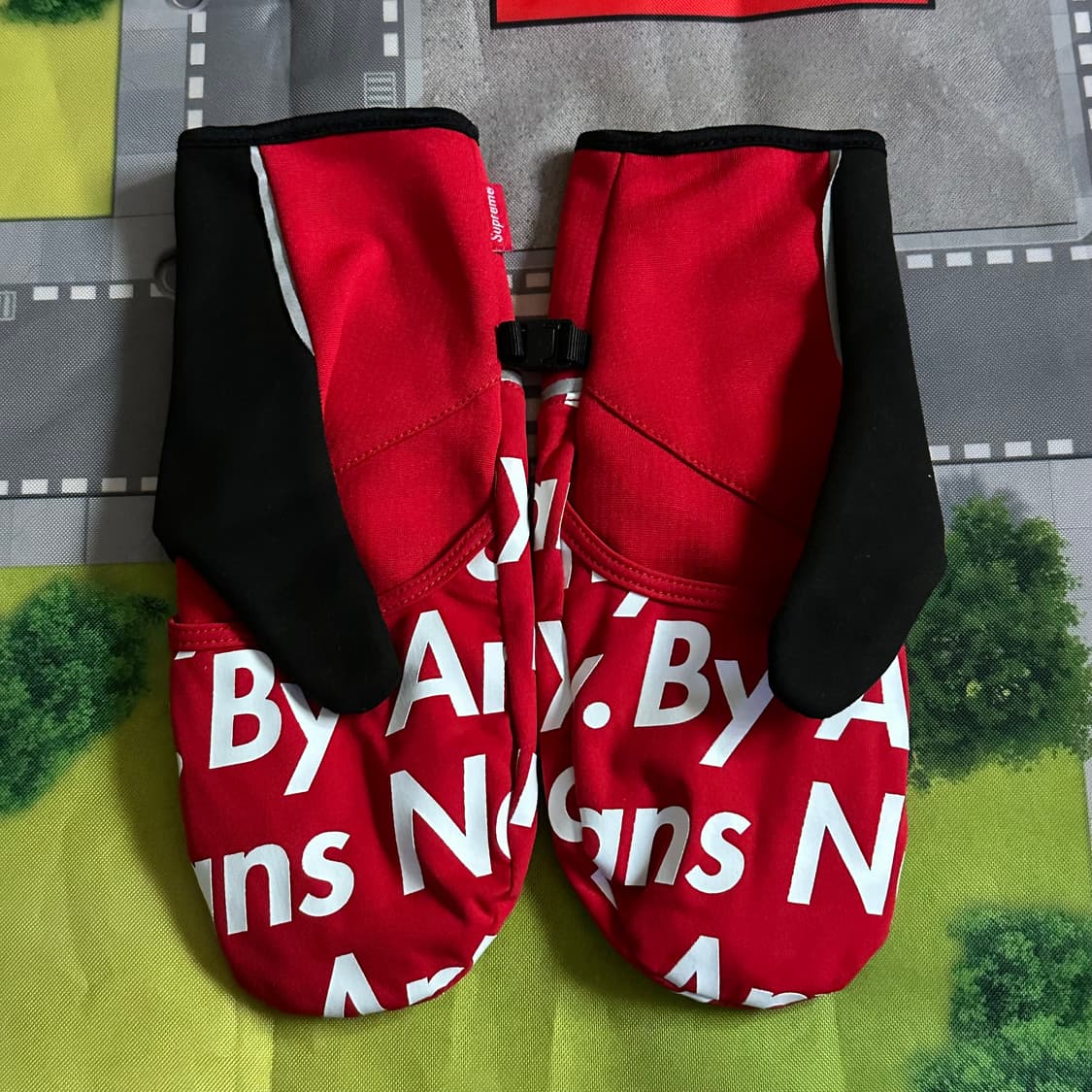 슈프림 x 노스페이스 윈터 러너 글로브 S 레드 15FW 상품이미지2