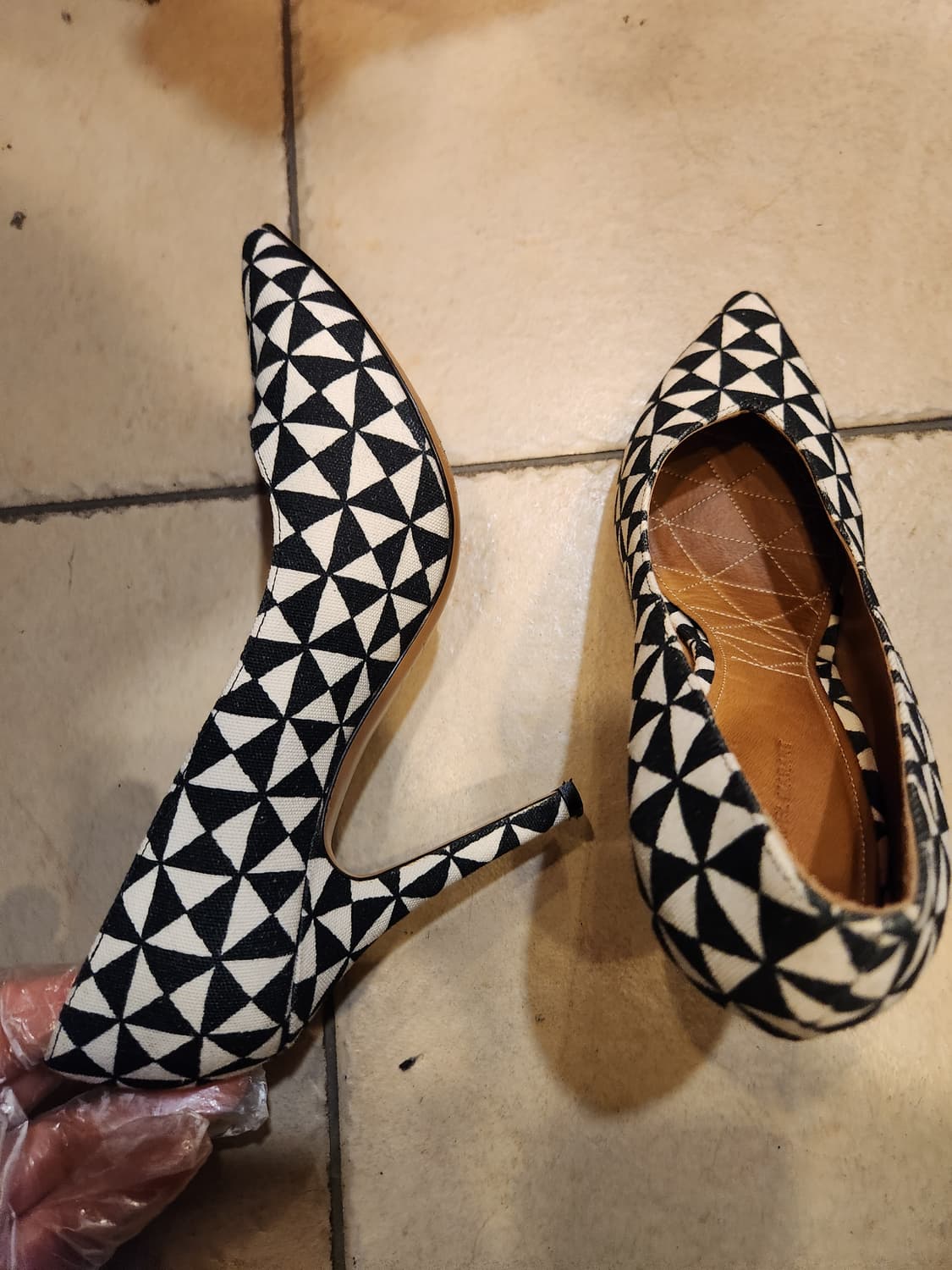 이자벨마랑 블랙 화이트 패턴힐 상품이미지5