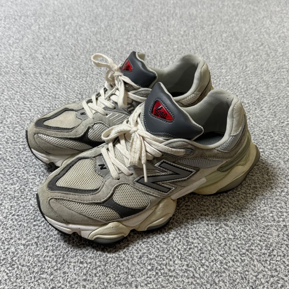 [정가 19만원] 뉴발란스 9060 그레이 265 상품이미지5
