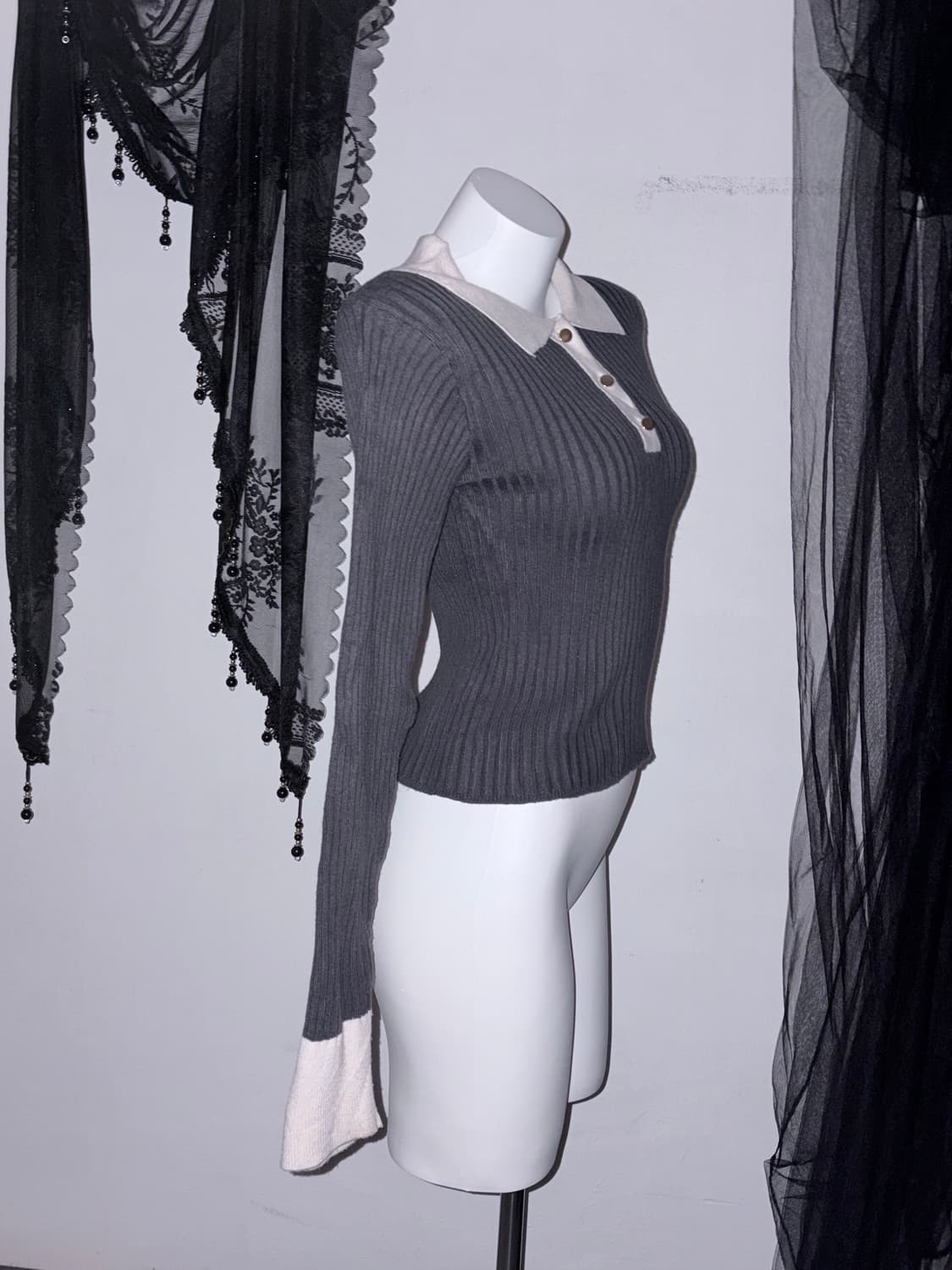 딱붙 긱시크 페미닌 카라 골지 블라우스  상품이미지2