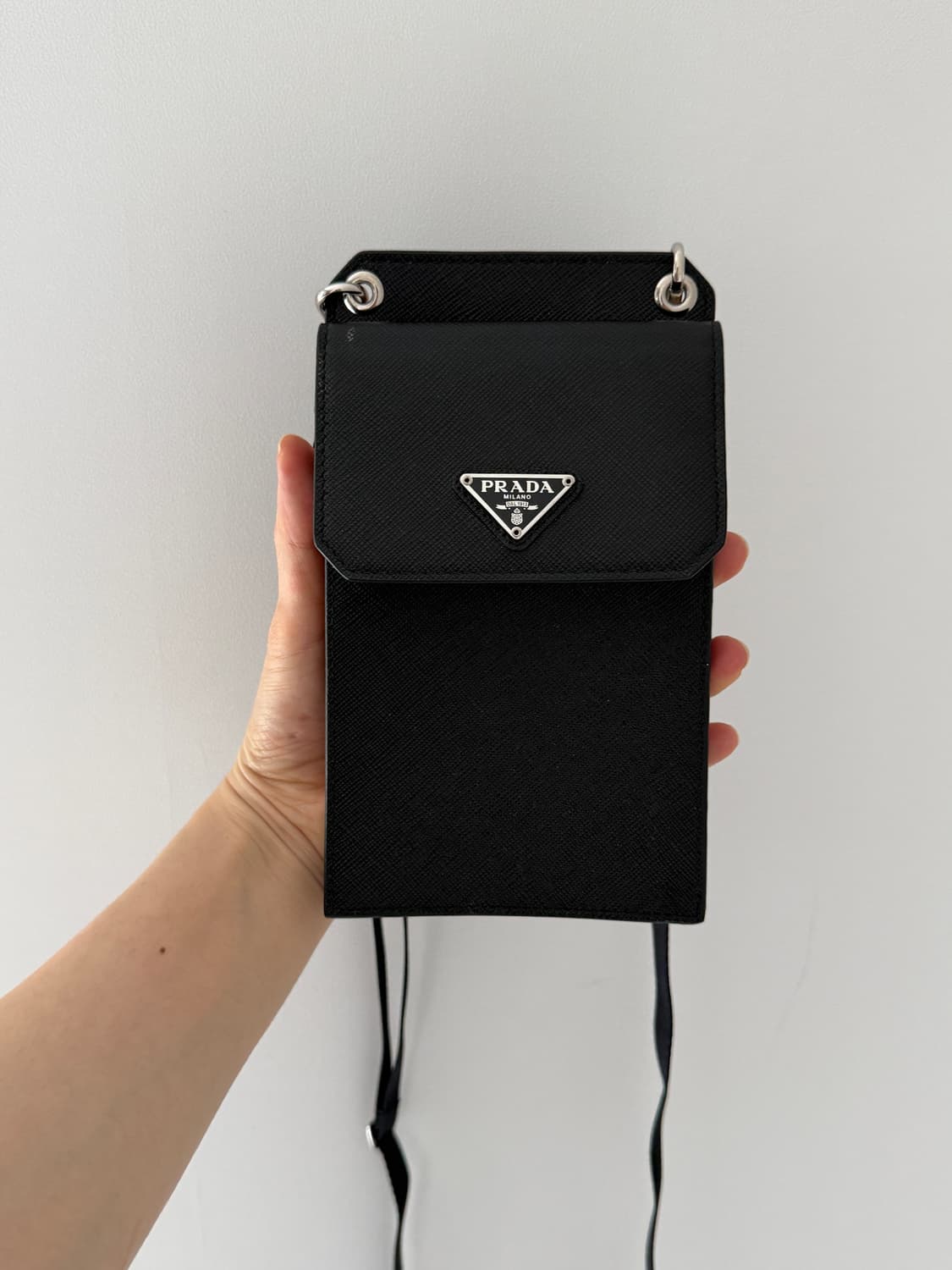 프라다 사피아노 가죽 폰 홀더 크로스백  상품이미지9