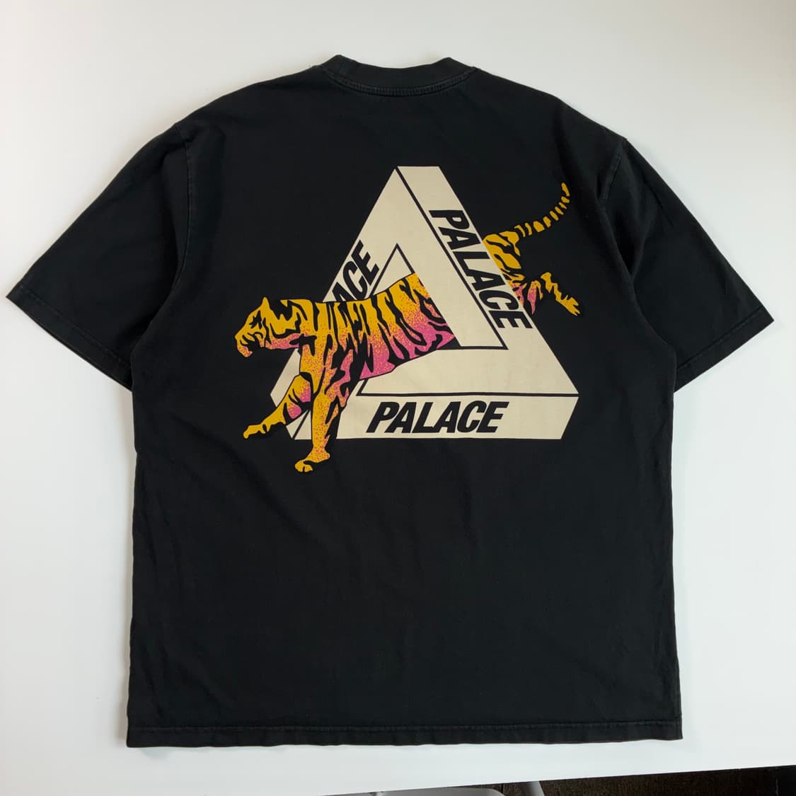 Palace  팔라스 코리아 트라이퍼그 블랙 반팔 티셔츠  상품이미지2