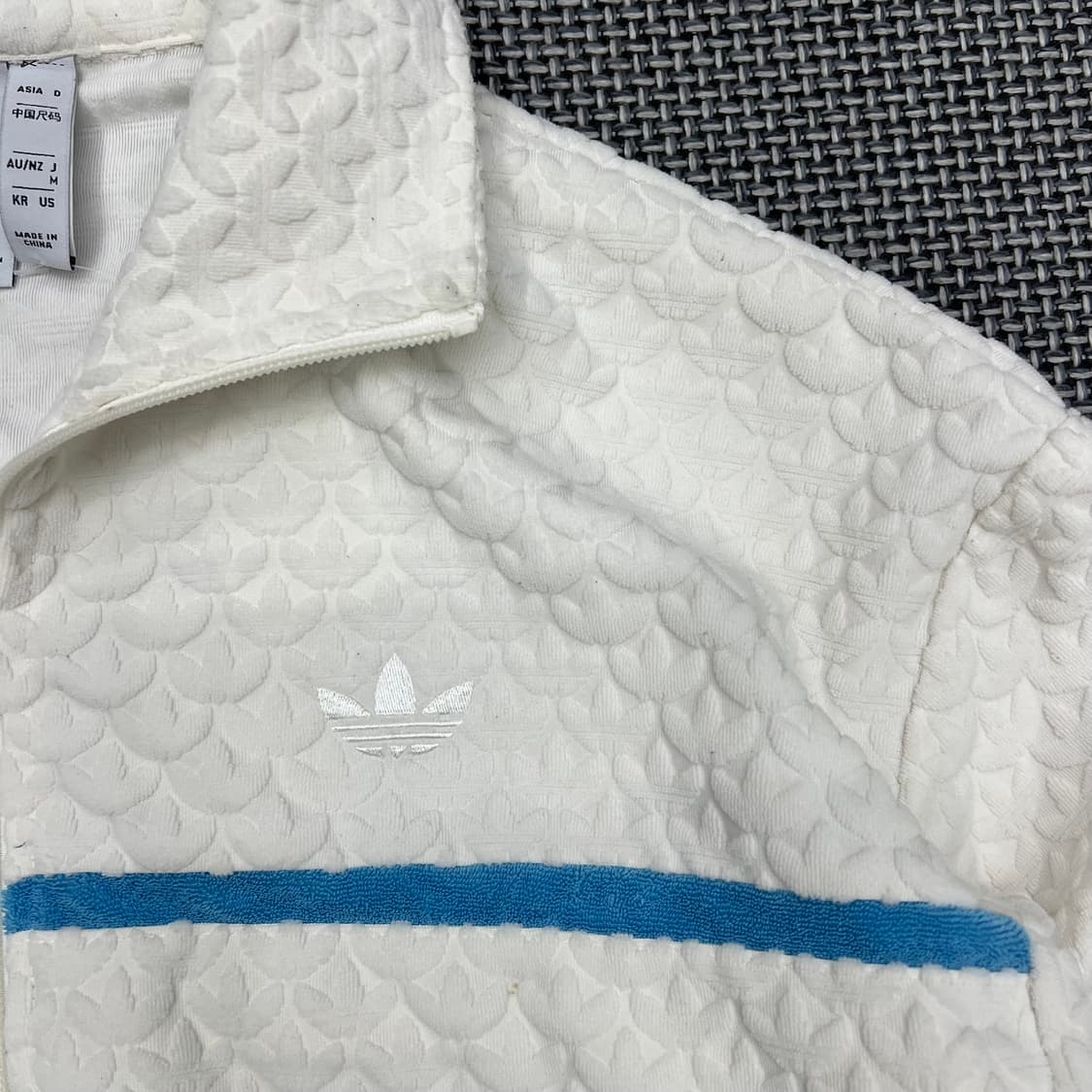 아디다스 화이트 모노그램 테리 져지 상품이미지3