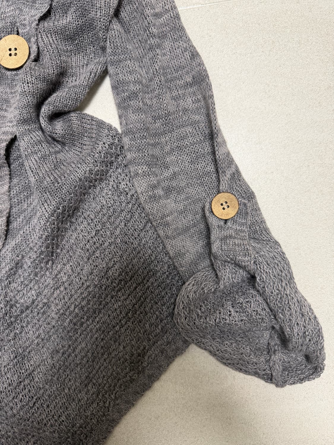 button drape off shoulder 사선 오프숄더 상품이미지3