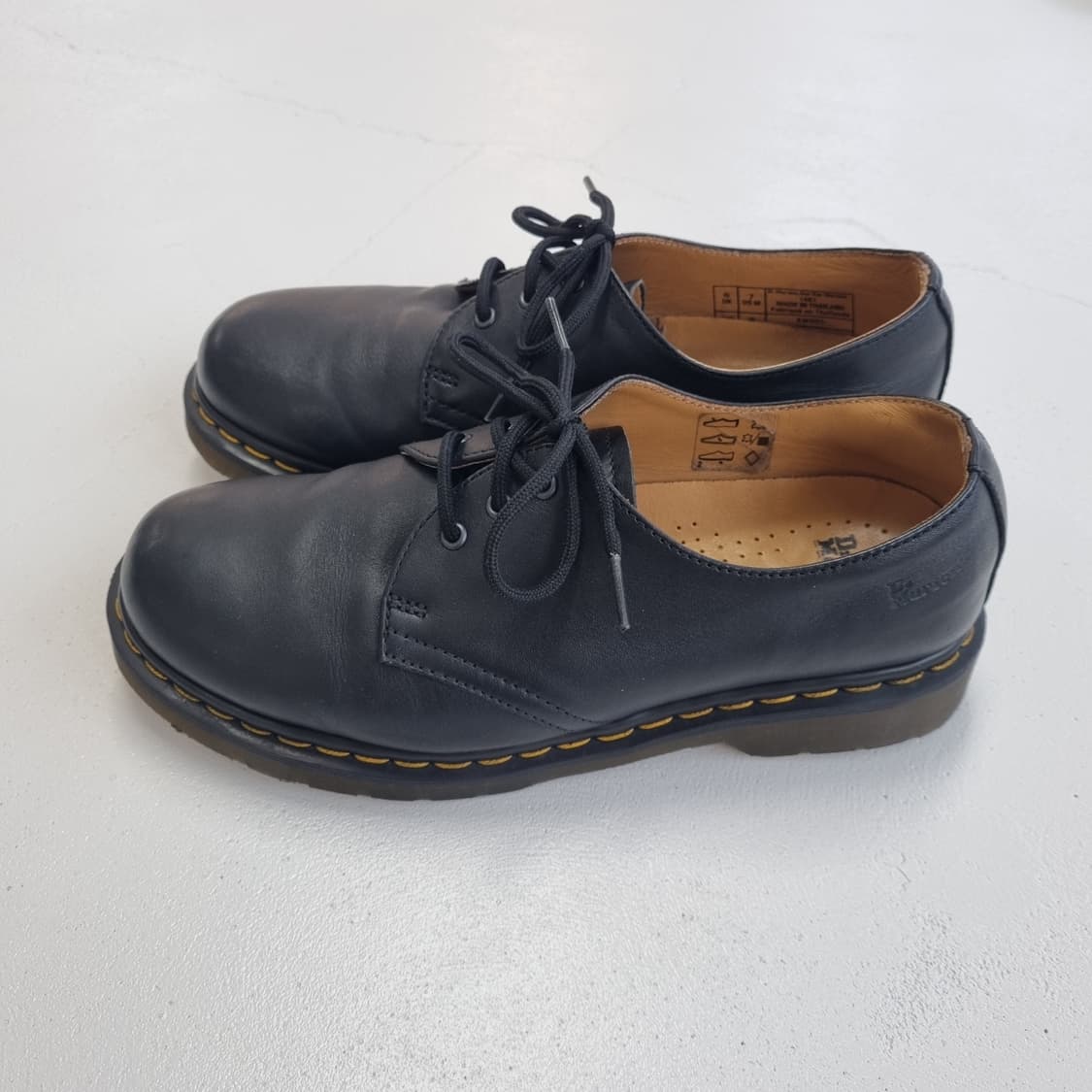 DR.MARTENS 닥터마틴 1461 3홀 블랙 - 250(US7) 상품이미지2