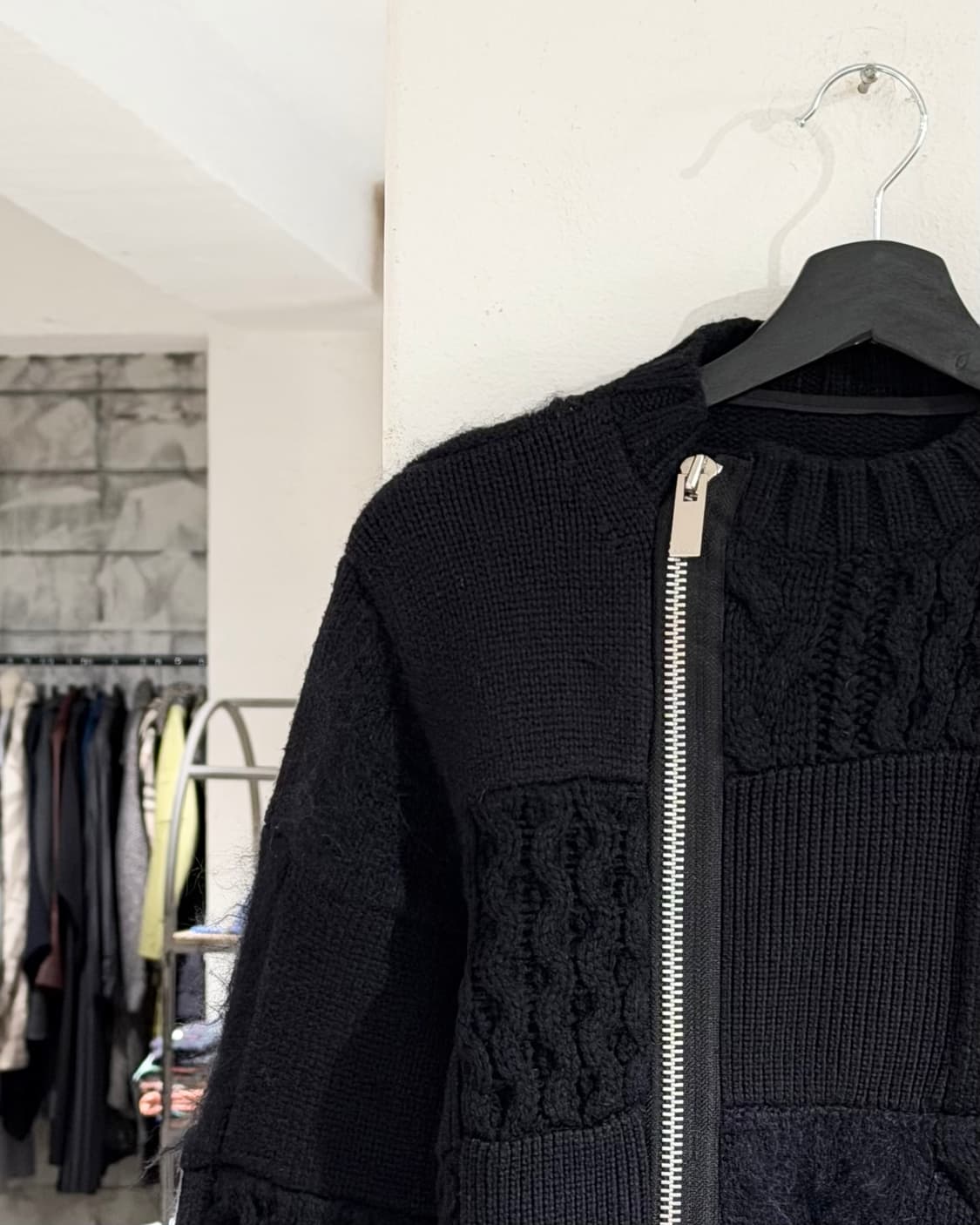 사카이 블랙 케이블 헤어리 믹스 패턴 집업 니트 가디건 상품이미지2