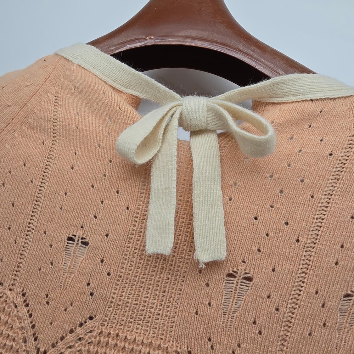 로엠 피치 핑크 울 니트 원피스 뒷리본 포인트 (미착용) 상품이미지4