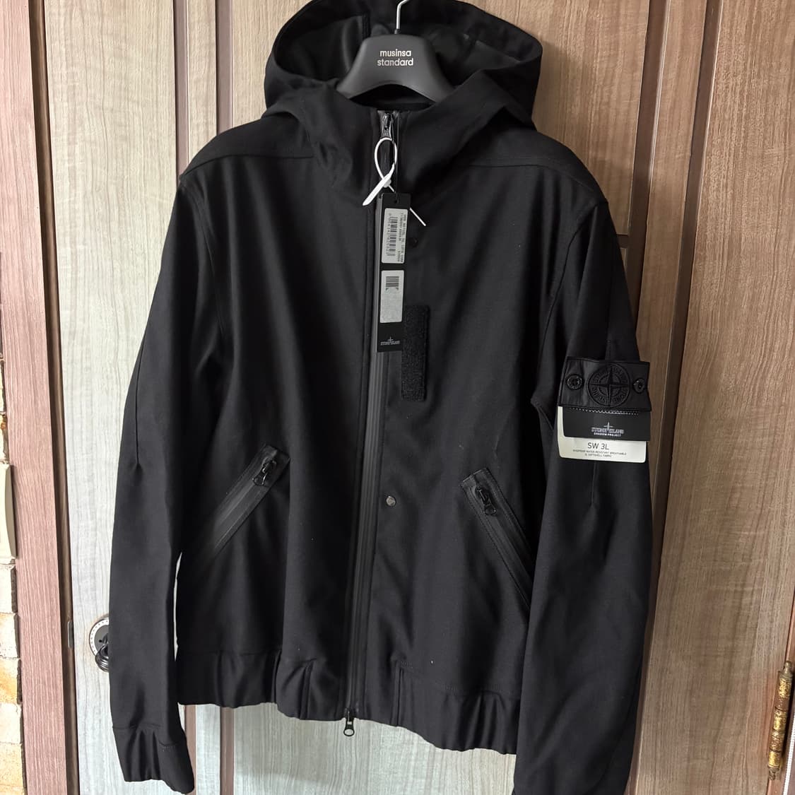 새상품(M)스톤아일랜드 쉐도우프로젝트 블랙 후드 자켓 상품이미지2