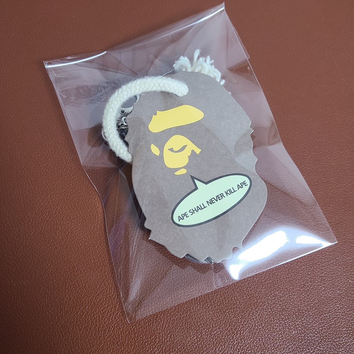 베이프 커스텀 키링 상품이미지2