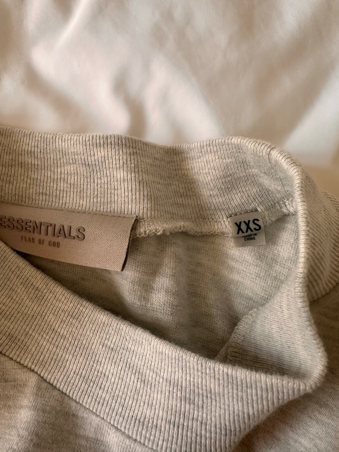 에센셜 티셔츠 xxs 상품이미지4