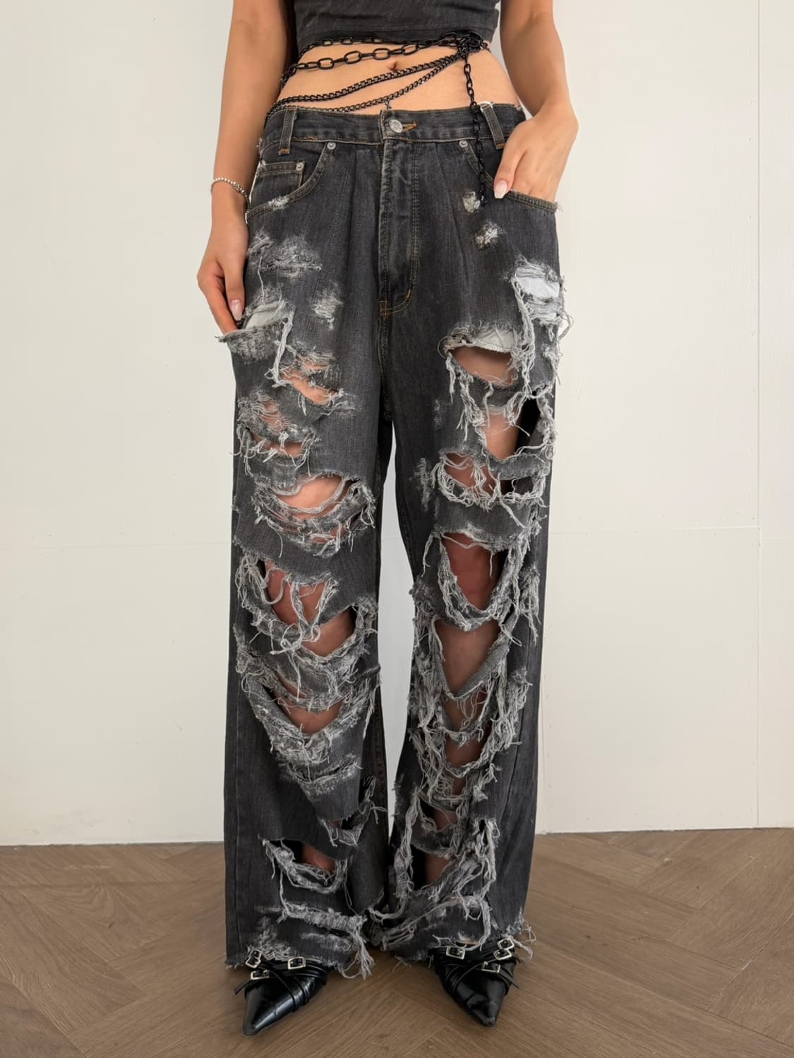 reworked black wash damage denim  상품이미지3